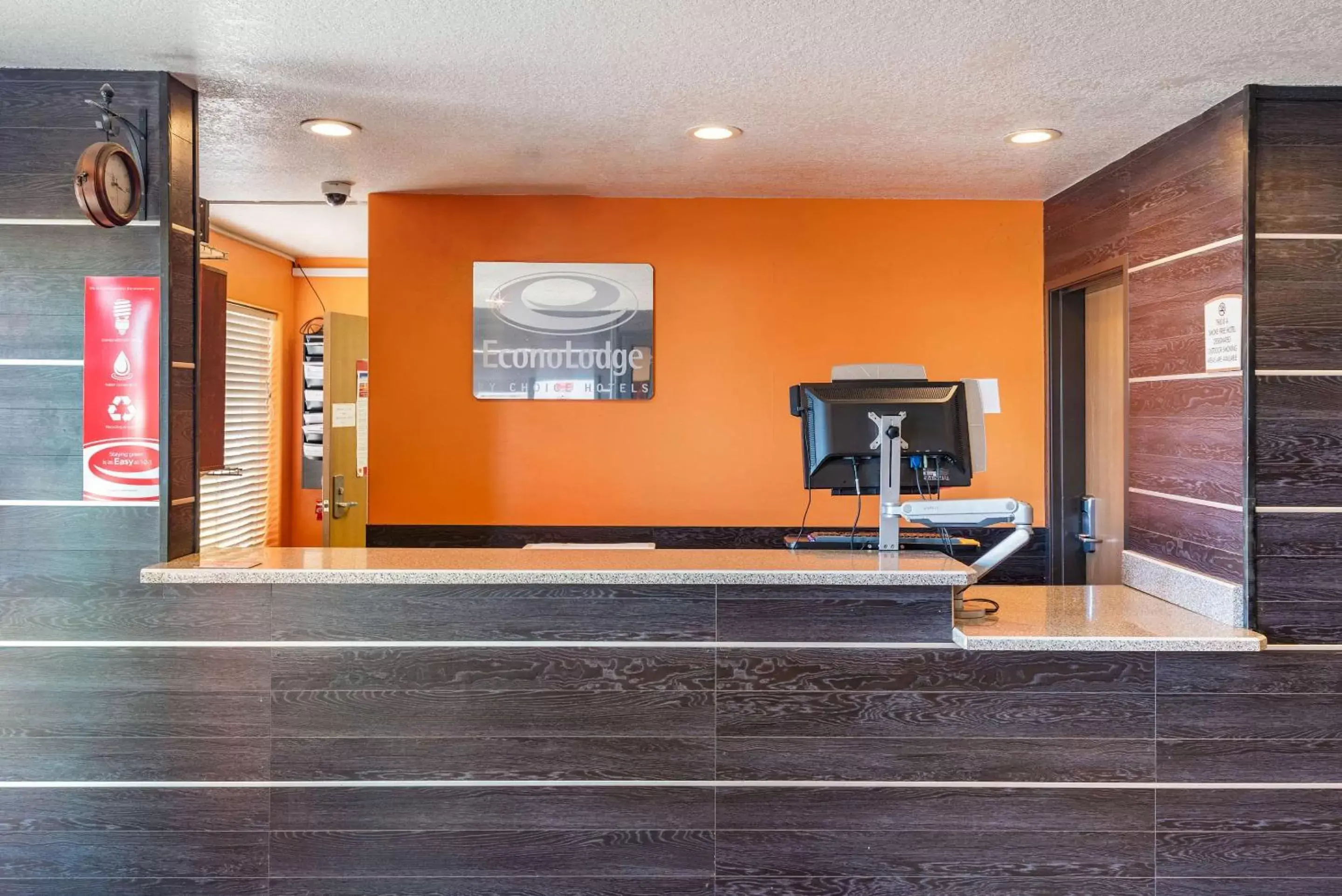 Lobby or reception in Econo Lodge Pueblo