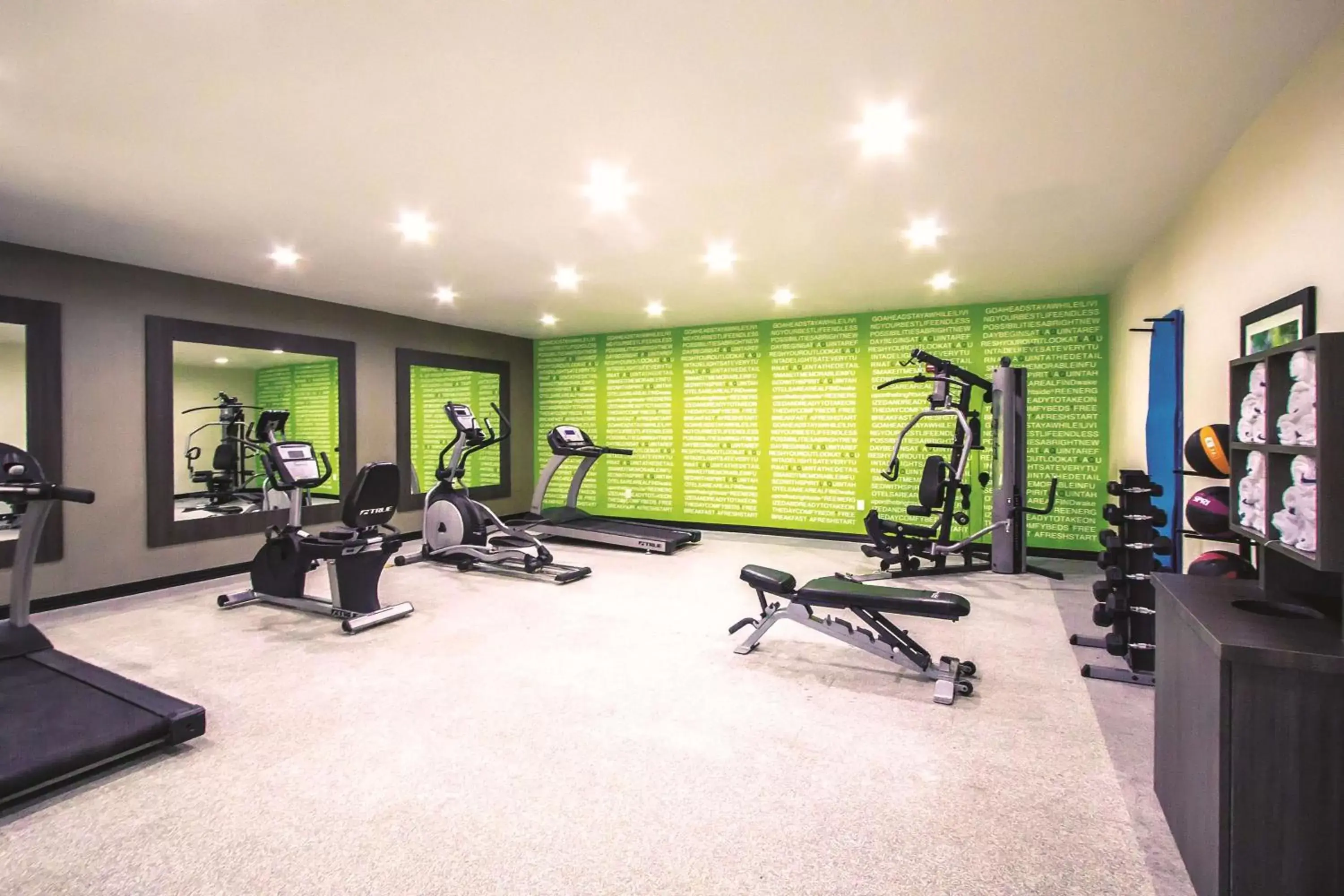 Fitness centre/facilities in La Quinta by Wyndham Pampa Fitness centre/facilities in La Quinta by Wyndham Pampa