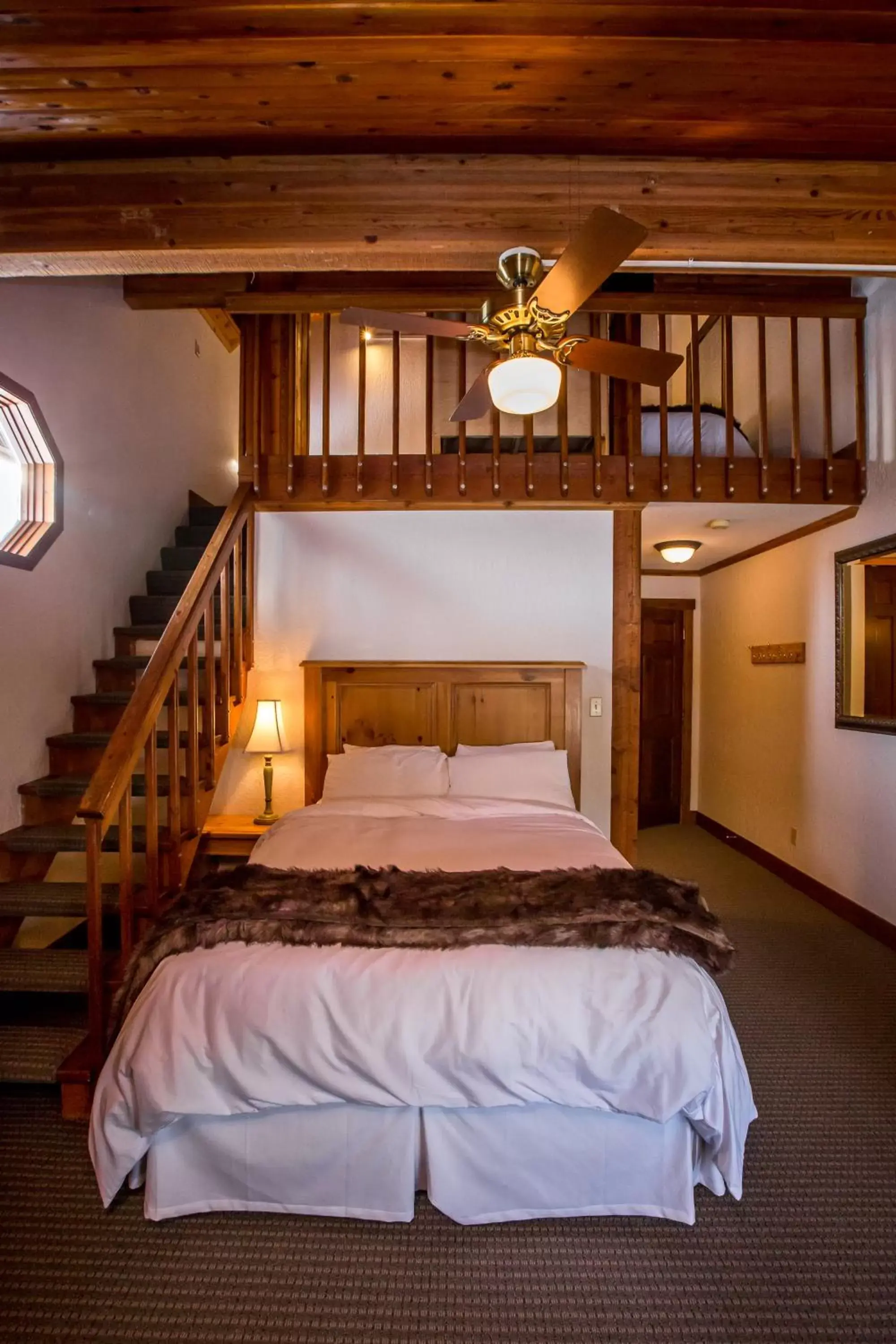 Photo of the whole room, Bed in Kandahar Lodge at Whitefish Mountain Resort