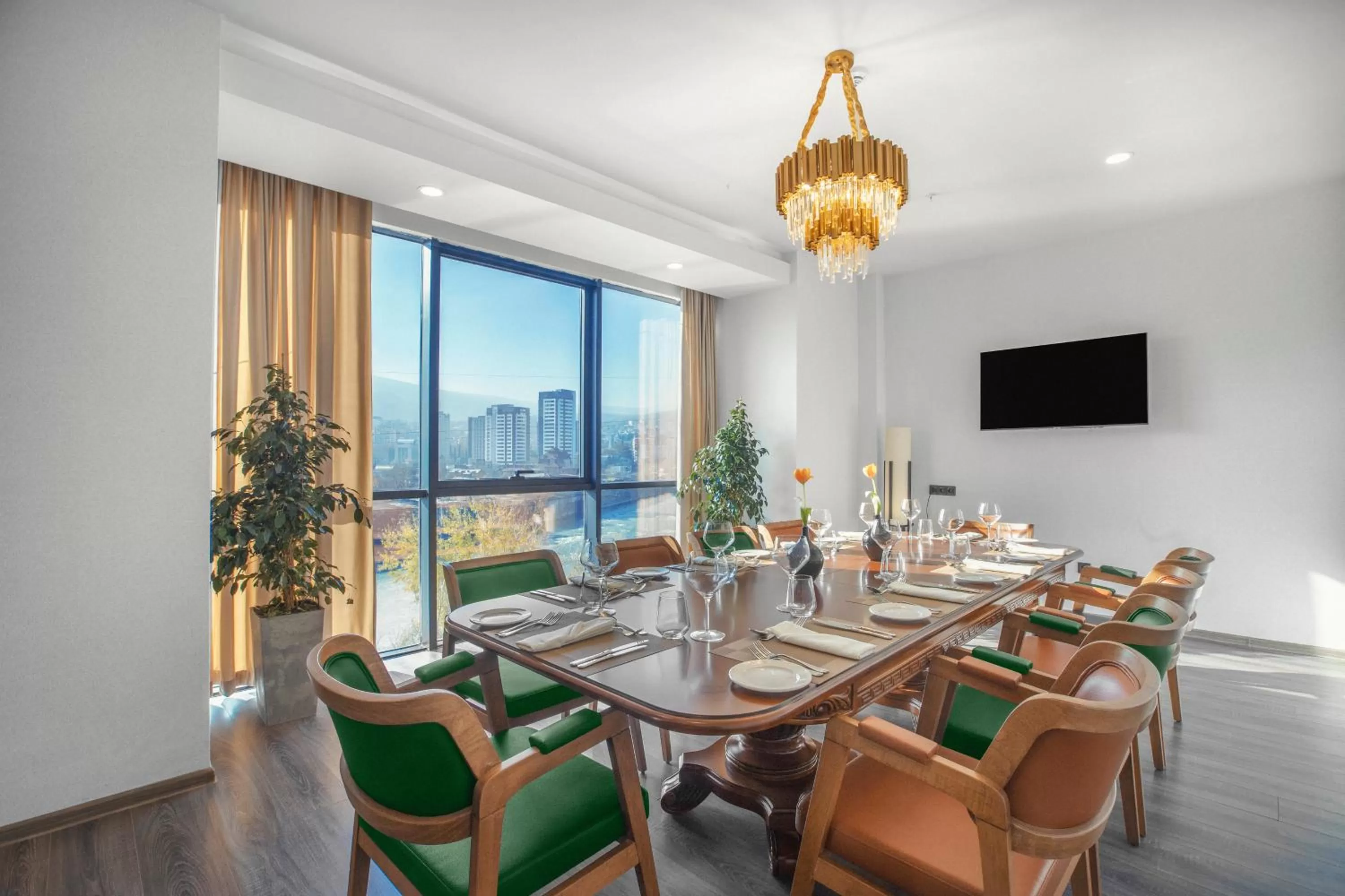 Restaurant/places to eat in Royal Tulip Hotel & Casino, Tbilisi