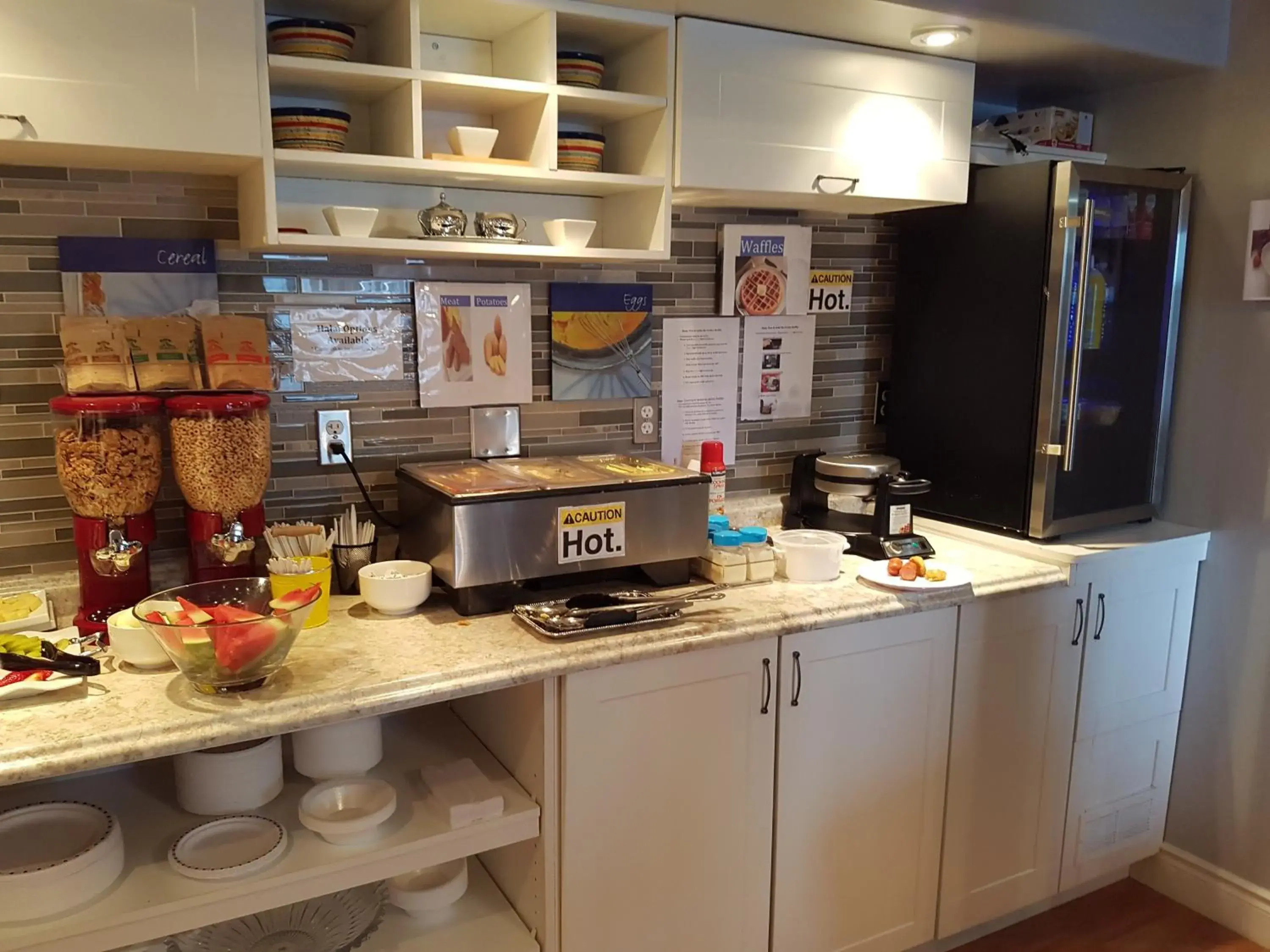 Kitchen or kitchenette, Kitchen/Kitchenette in Bayside Inn & Waterfront Suites