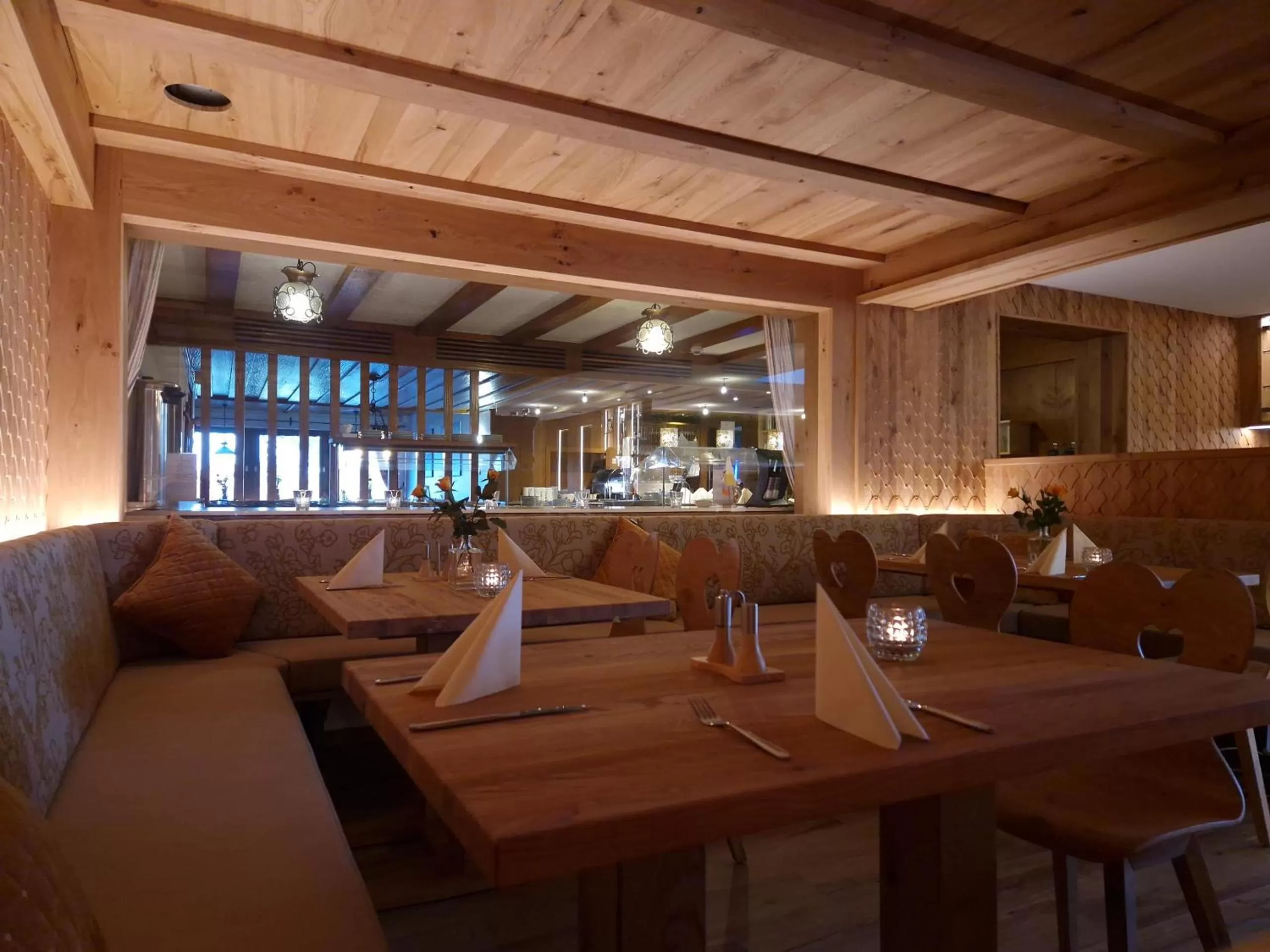 Restaurant/places to eat in Wellnesshotel Sonnenhof & Sonnhalde