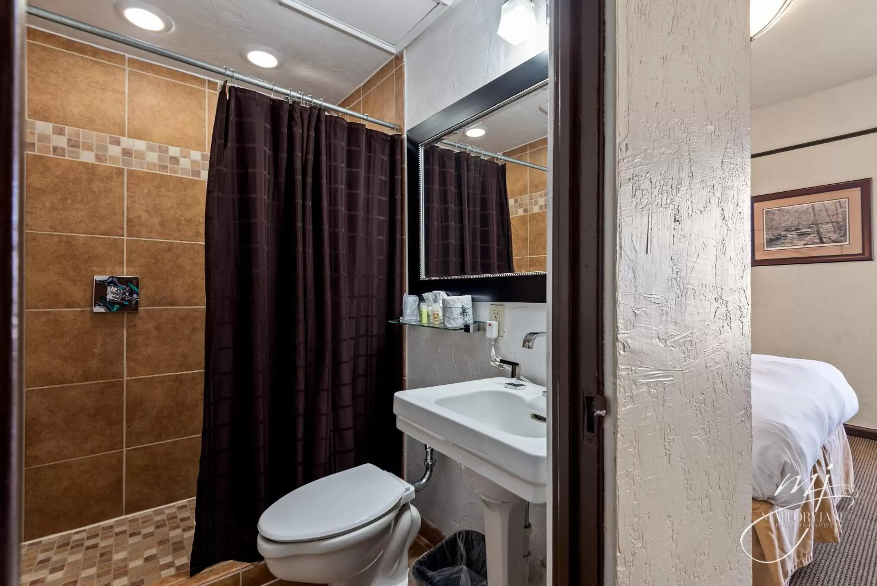Toilet, Bathroom in Hotel Seville