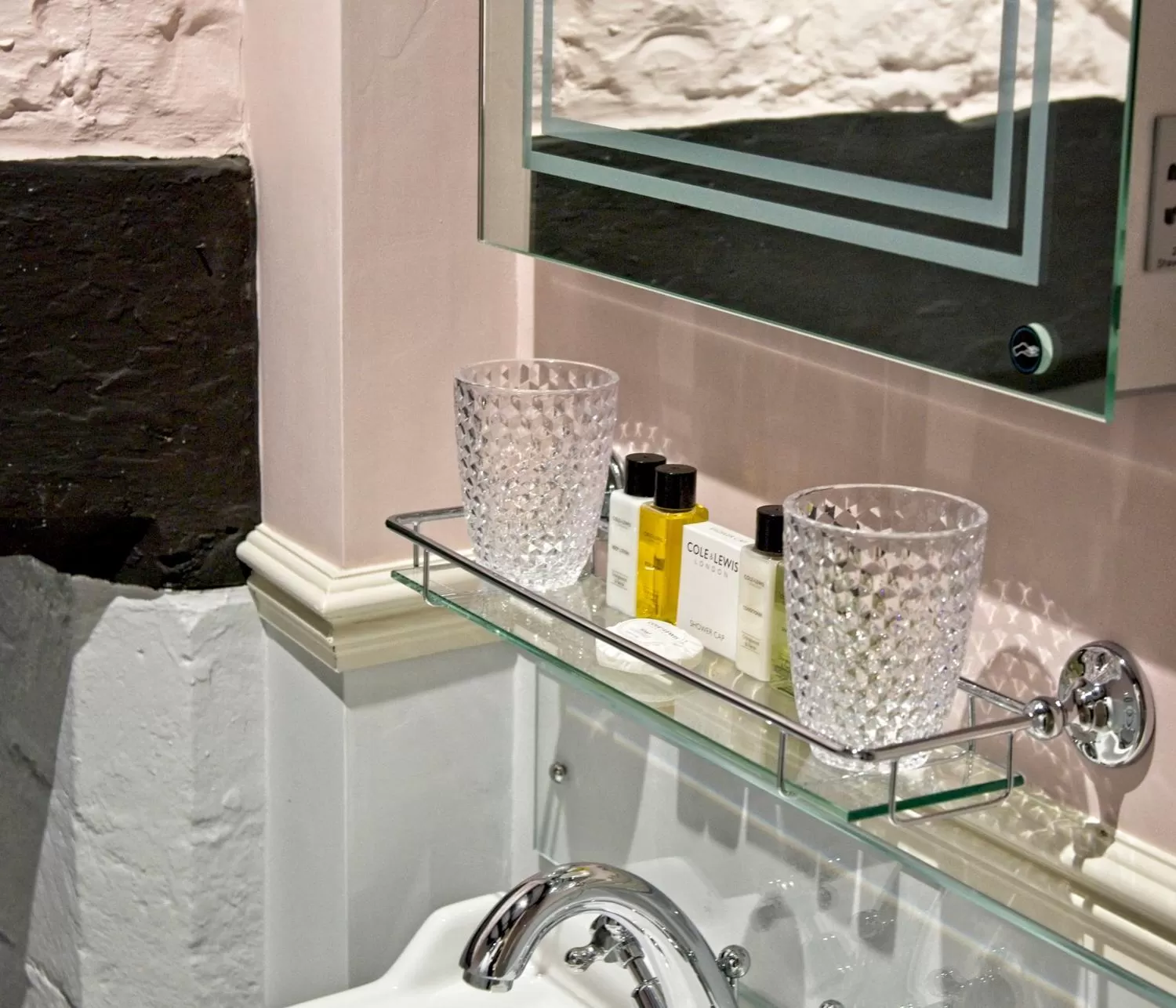 Shower in The Old Vicarage Hotel & Restaurant