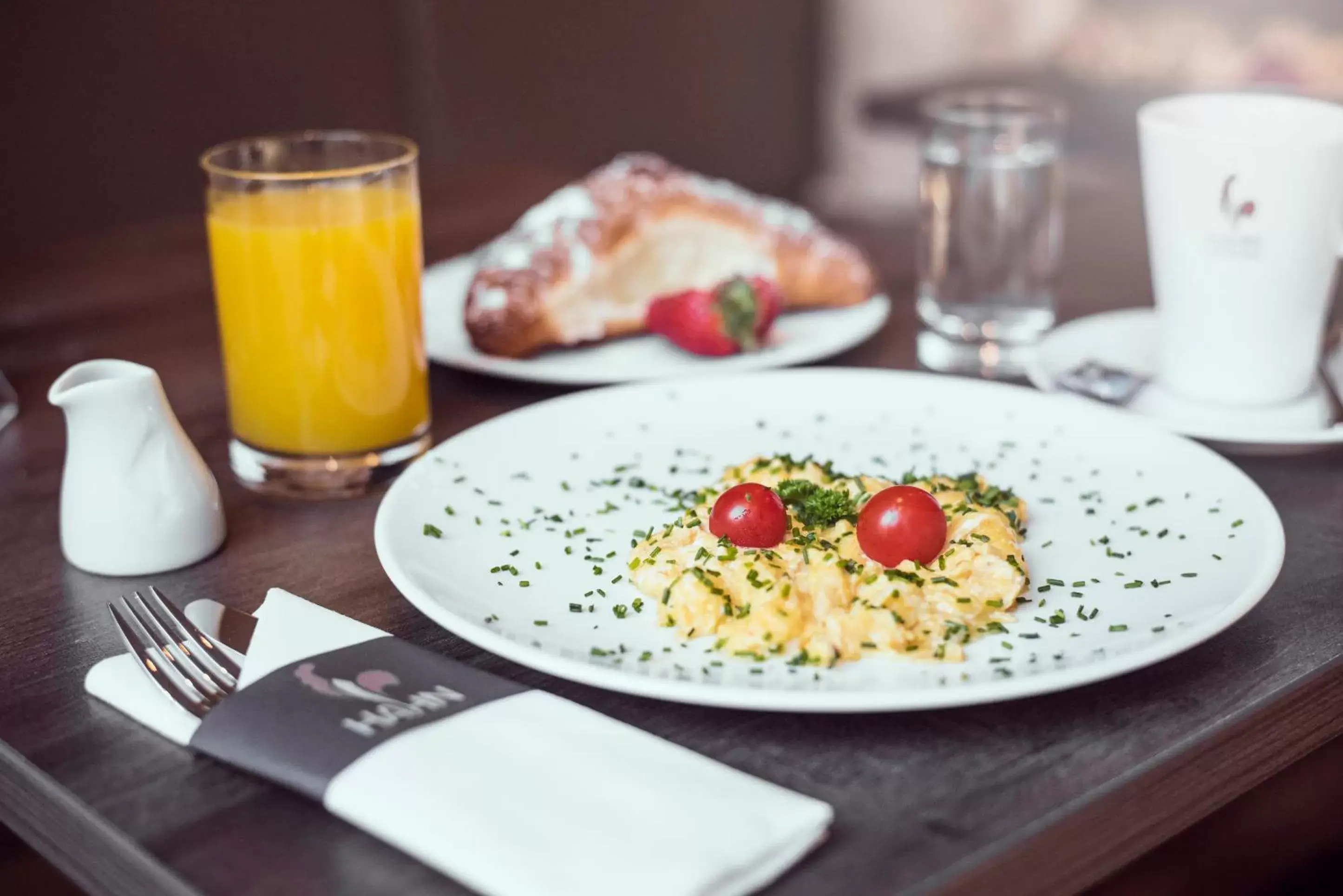Buffet breakfast in Basic Hotel Innsbruck
