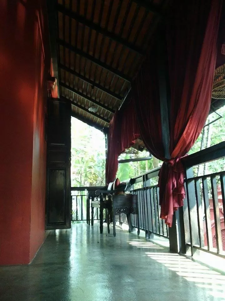 Patio in Tri Yaan Na Ros Colonial House