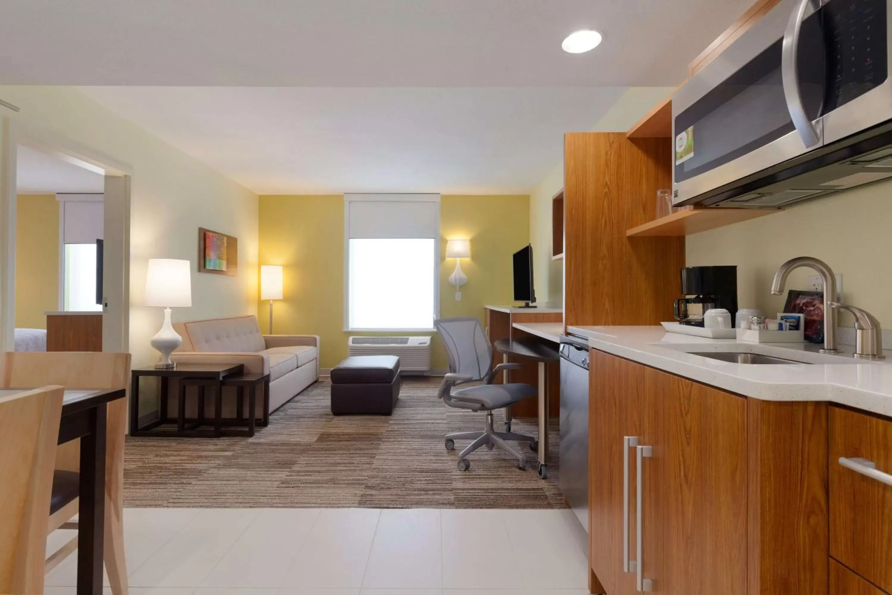 Kitchen or kitchenette, Kitchen/Kitchenette in Home2 Suites by Hilton Champaign/Urbana