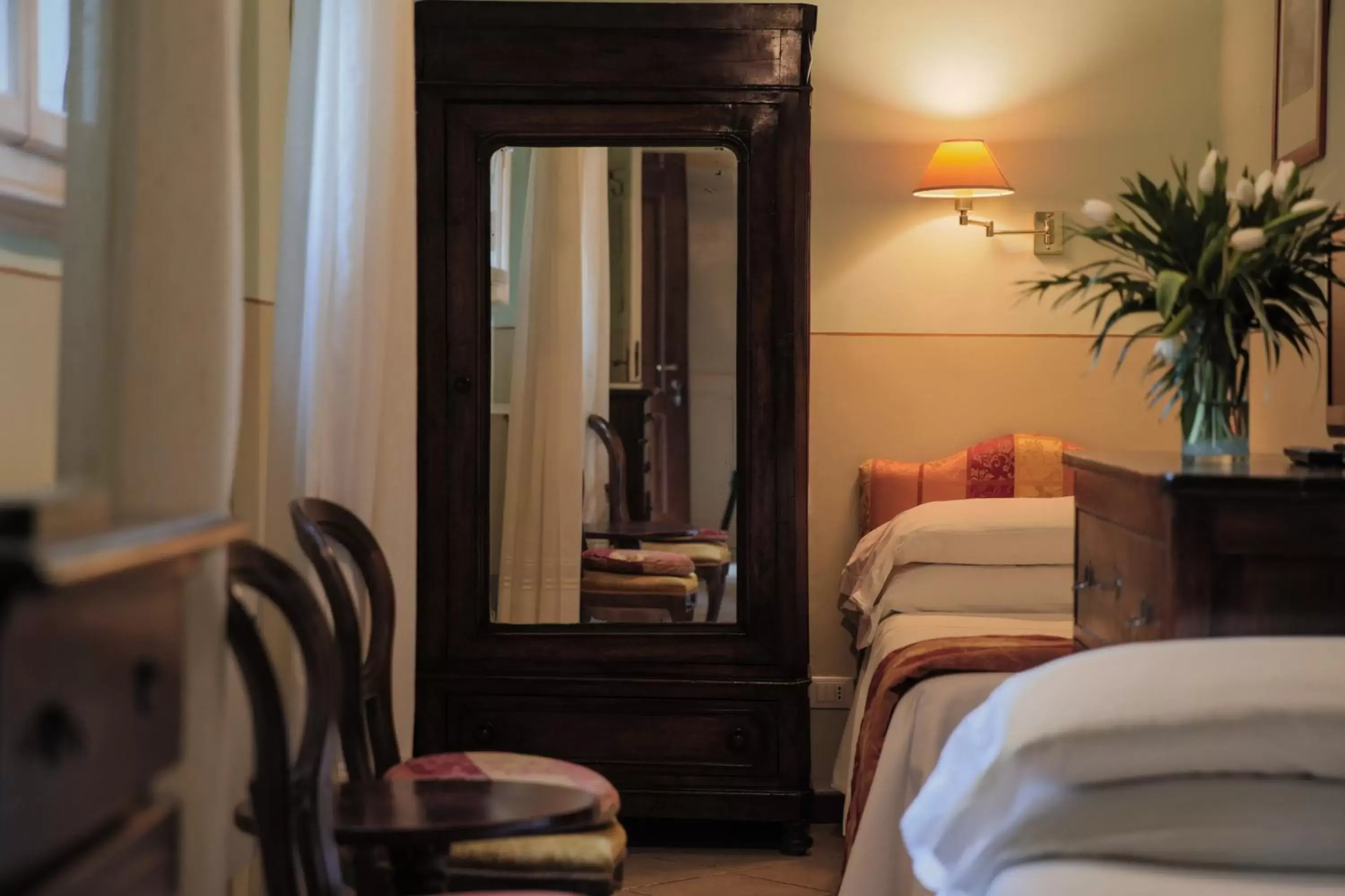 Bedroom, Seating Area in Hotel Villa Liana