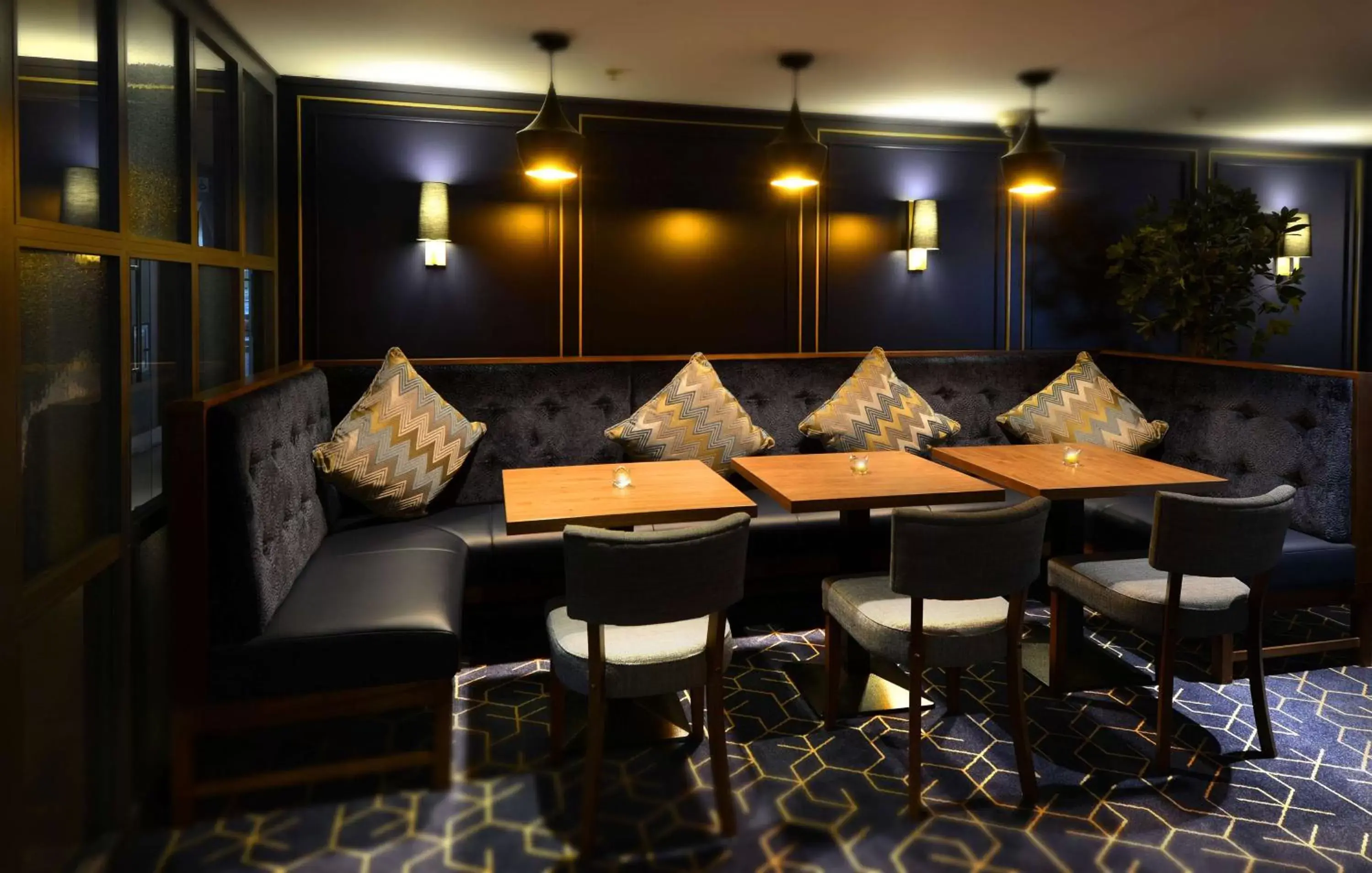 Lounge or bar in Hilton Dublin Kilmainham