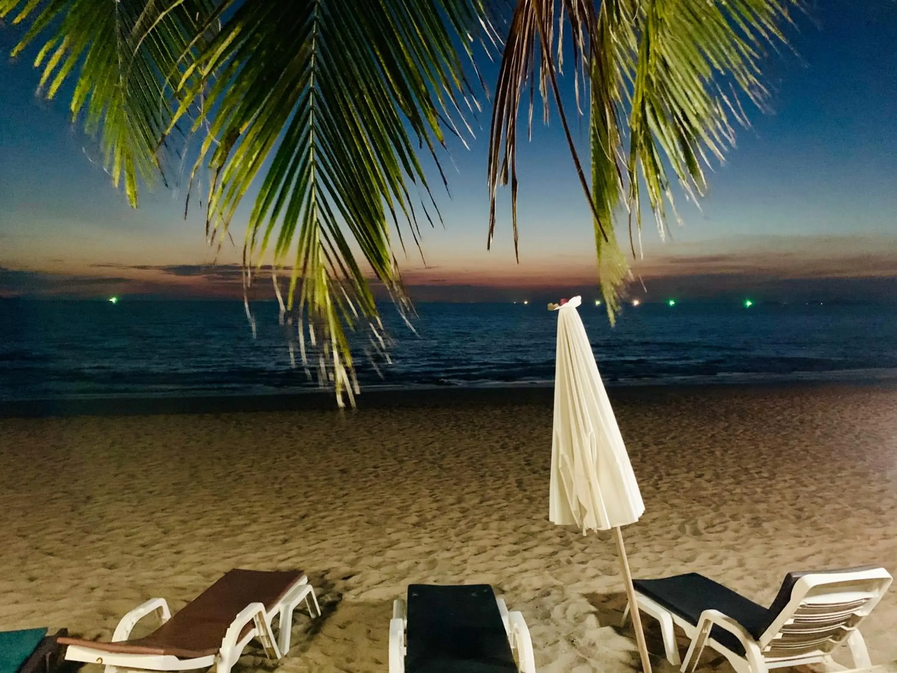 Natural landscape, Beach in Lanta Paradise Beach Resort