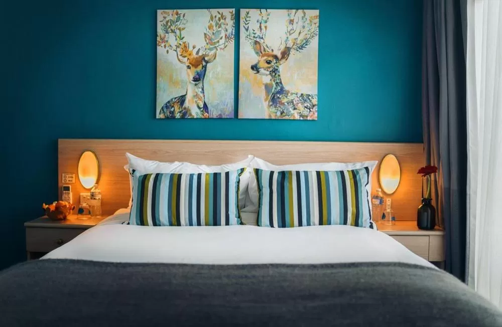 Standard Queen Room in The Oriana Orange - Retro Hotel & Resort