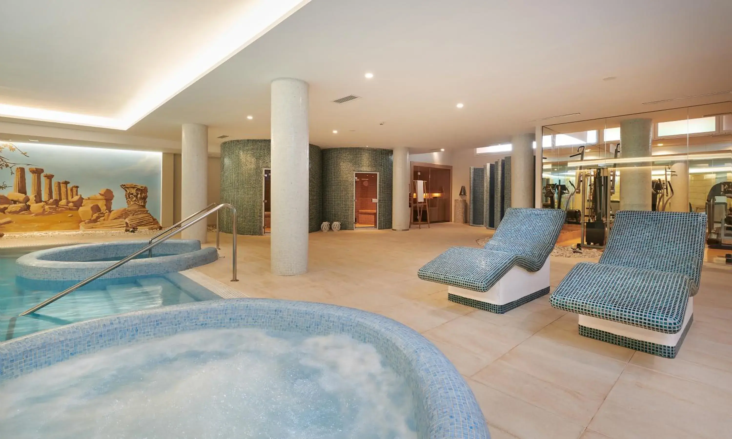 Hot Tub, Swimming Pool in Grupotel Santa Eulària & Spa - Adults Only