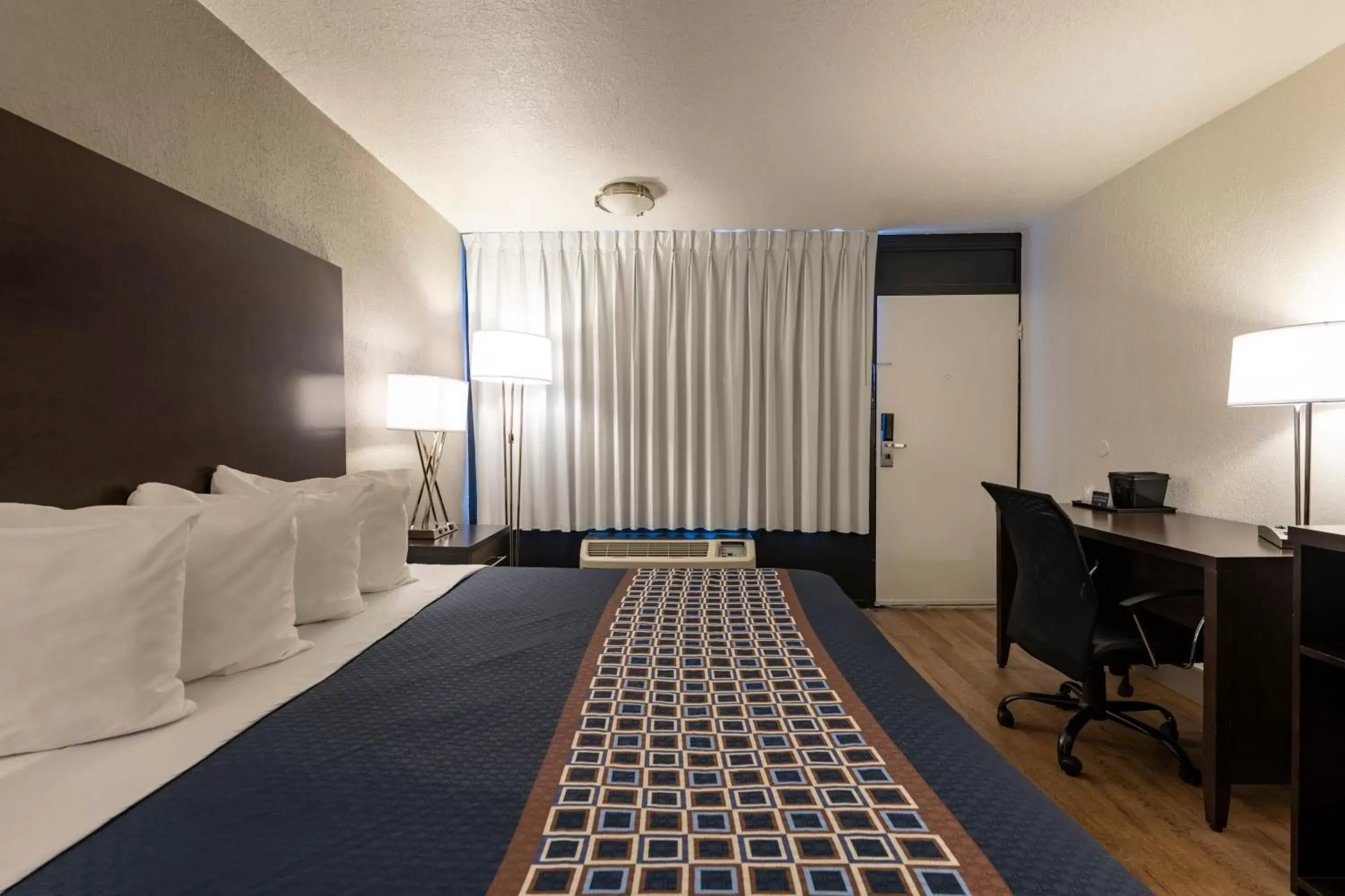 Bedroom in Hotel Monreale Express International Drive Orlando