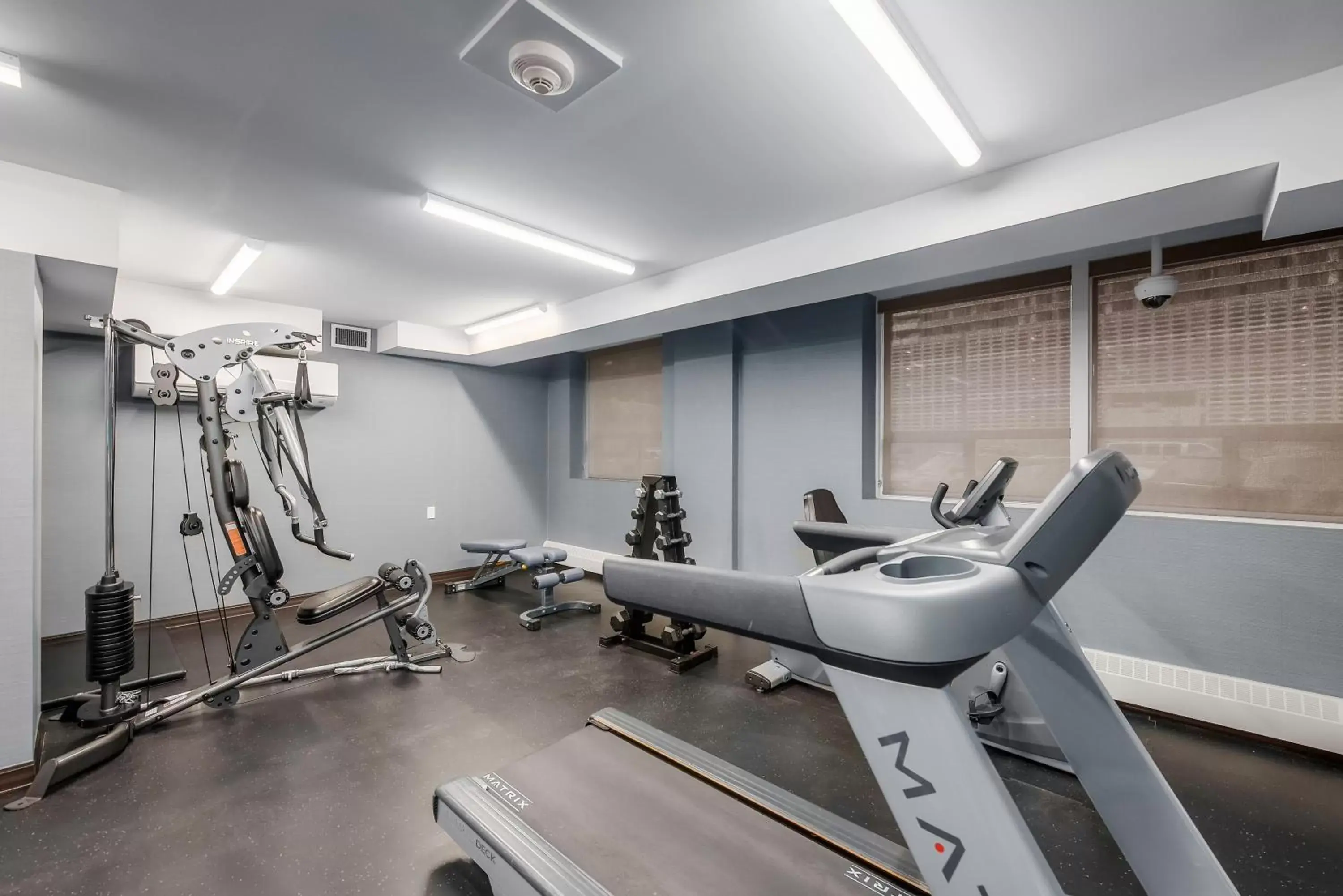 Fitness centre/facilities, Fitness Center/Facilities in Coast Calgary Downtown Hotel & Suites by APA