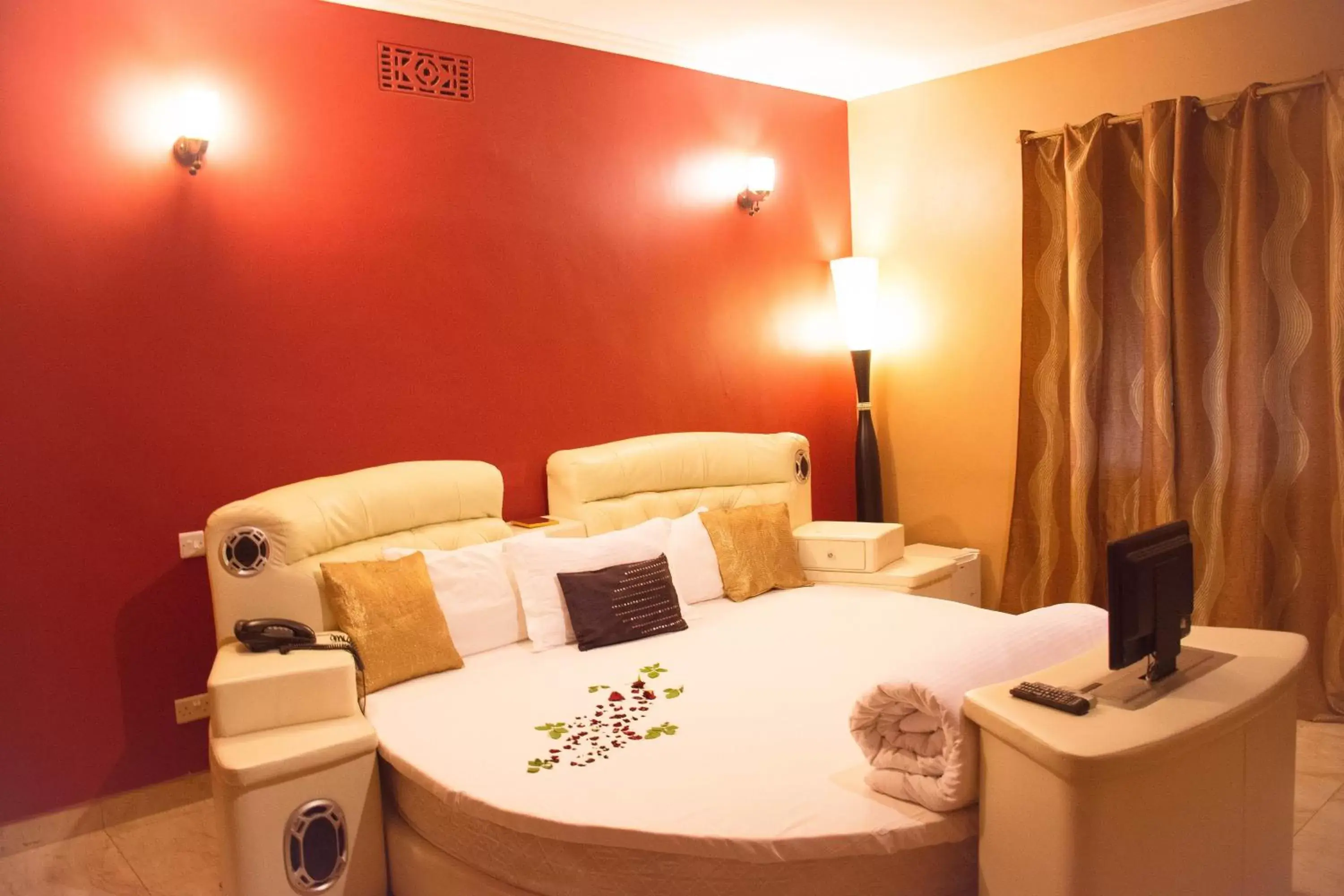 Bedroom, Bed in Tulia Boutique Hotel & Spa