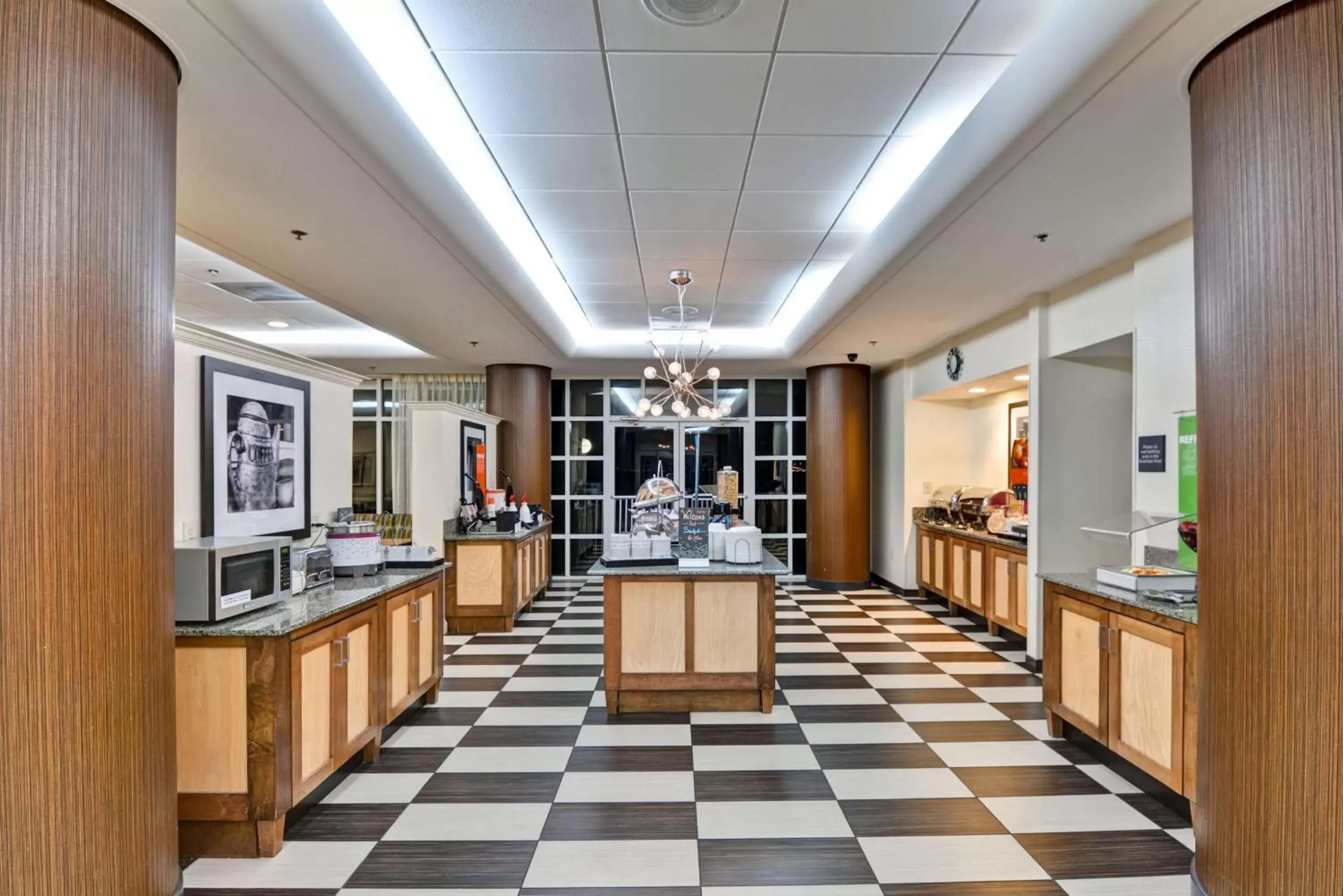 Dining area in Hampton Inn Mobile/East Bay