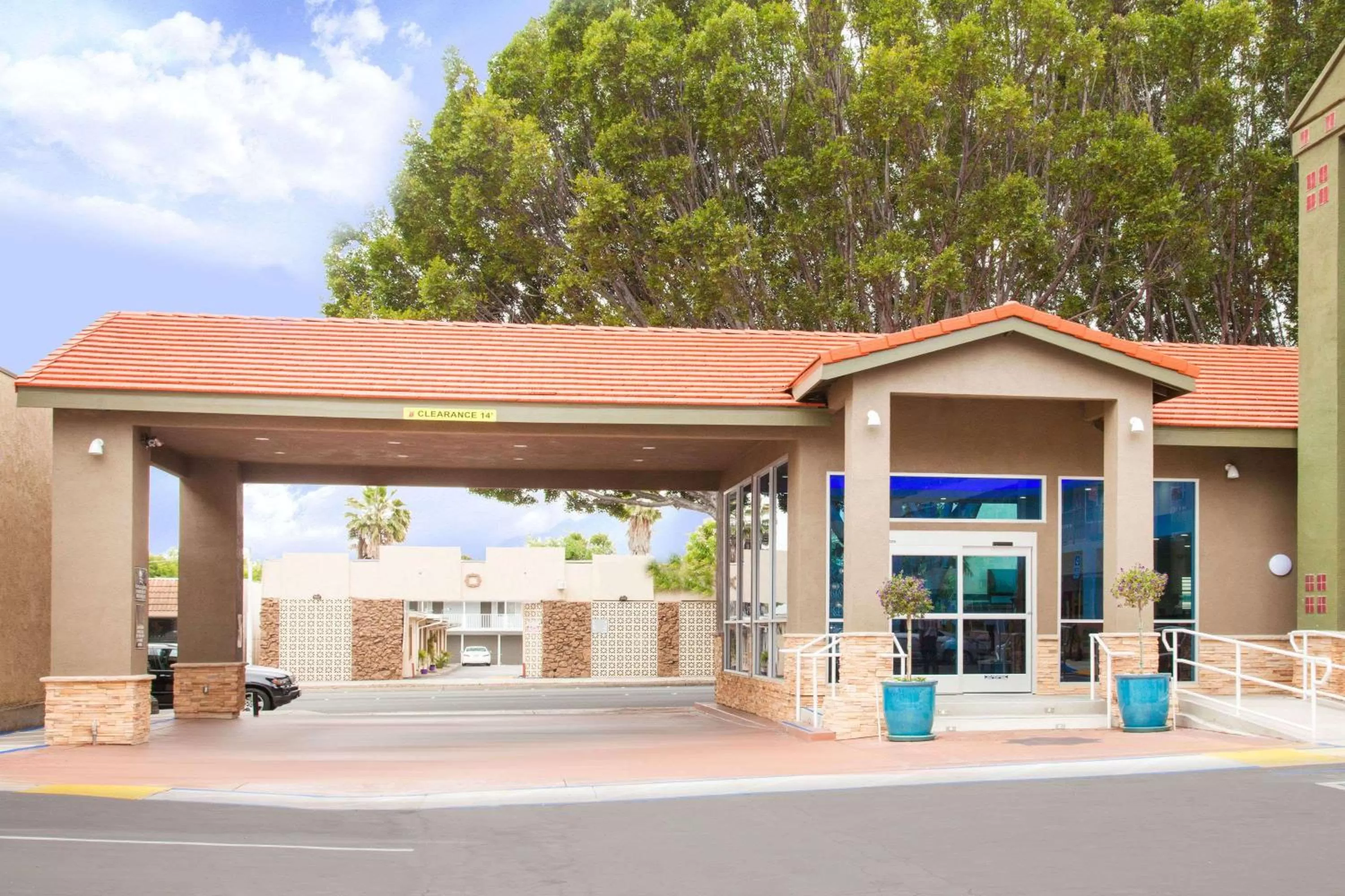 Motel 6 Pasadena, CA Old Town Pasadena Area