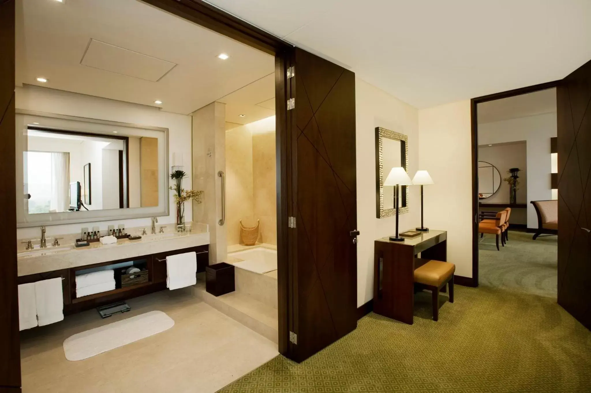 Photo of the whole room, Bathroom in Bogotá Marriott Hotel