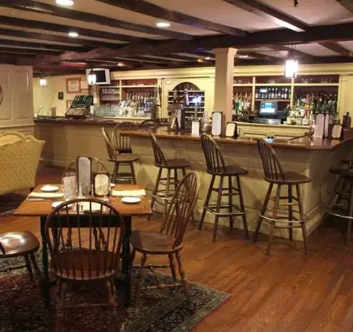 Restaurant/Places to Eat in Publick House Historic Inn and Country Motor Lodge