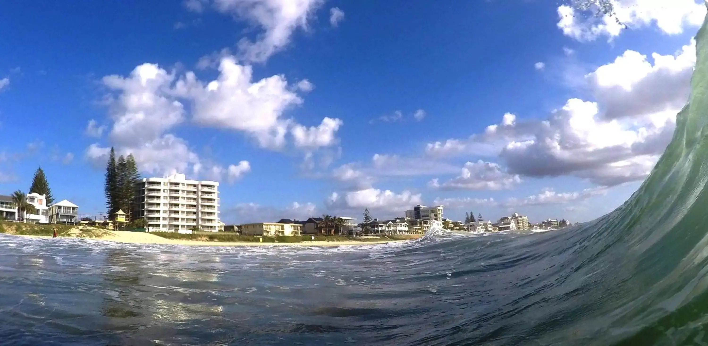 Beach in Albatross North Apartments