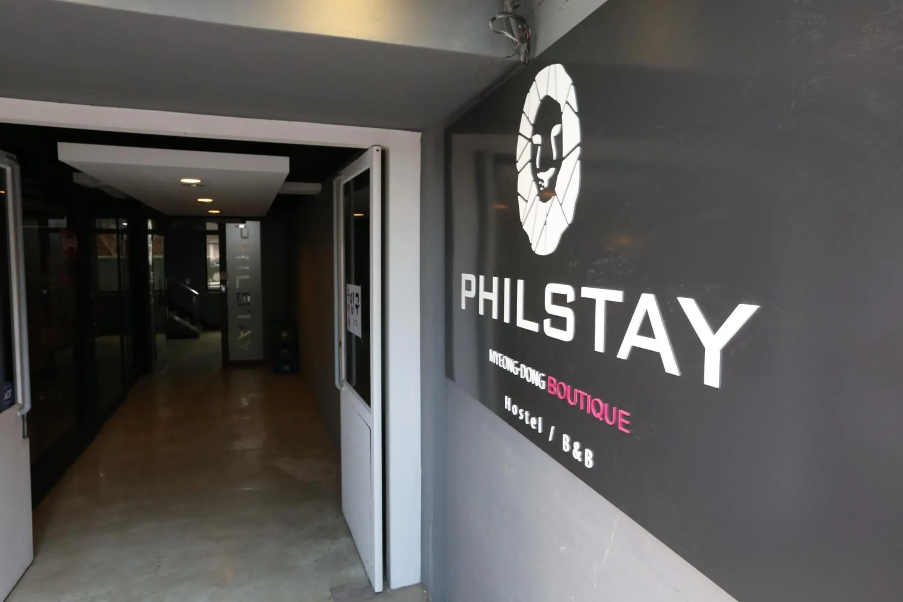 Facade/entrance in Philstay Myeongdong Boutique - Women Only