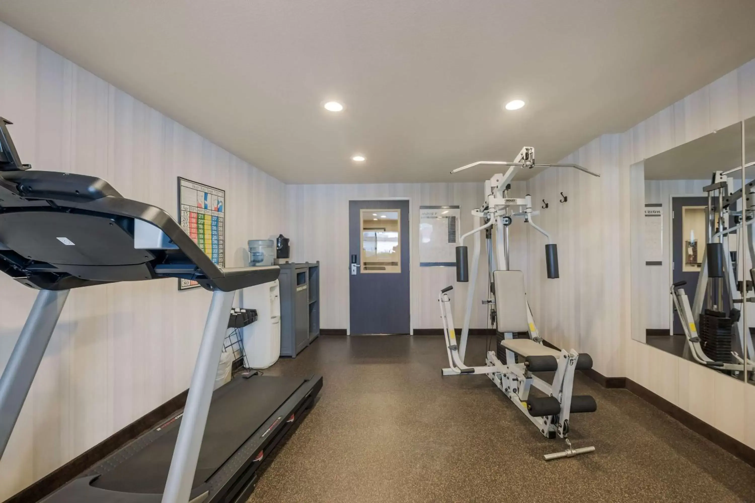 Spa and wellness centre/facilities, Fitness Center/Facilities in Best Western Alderwood