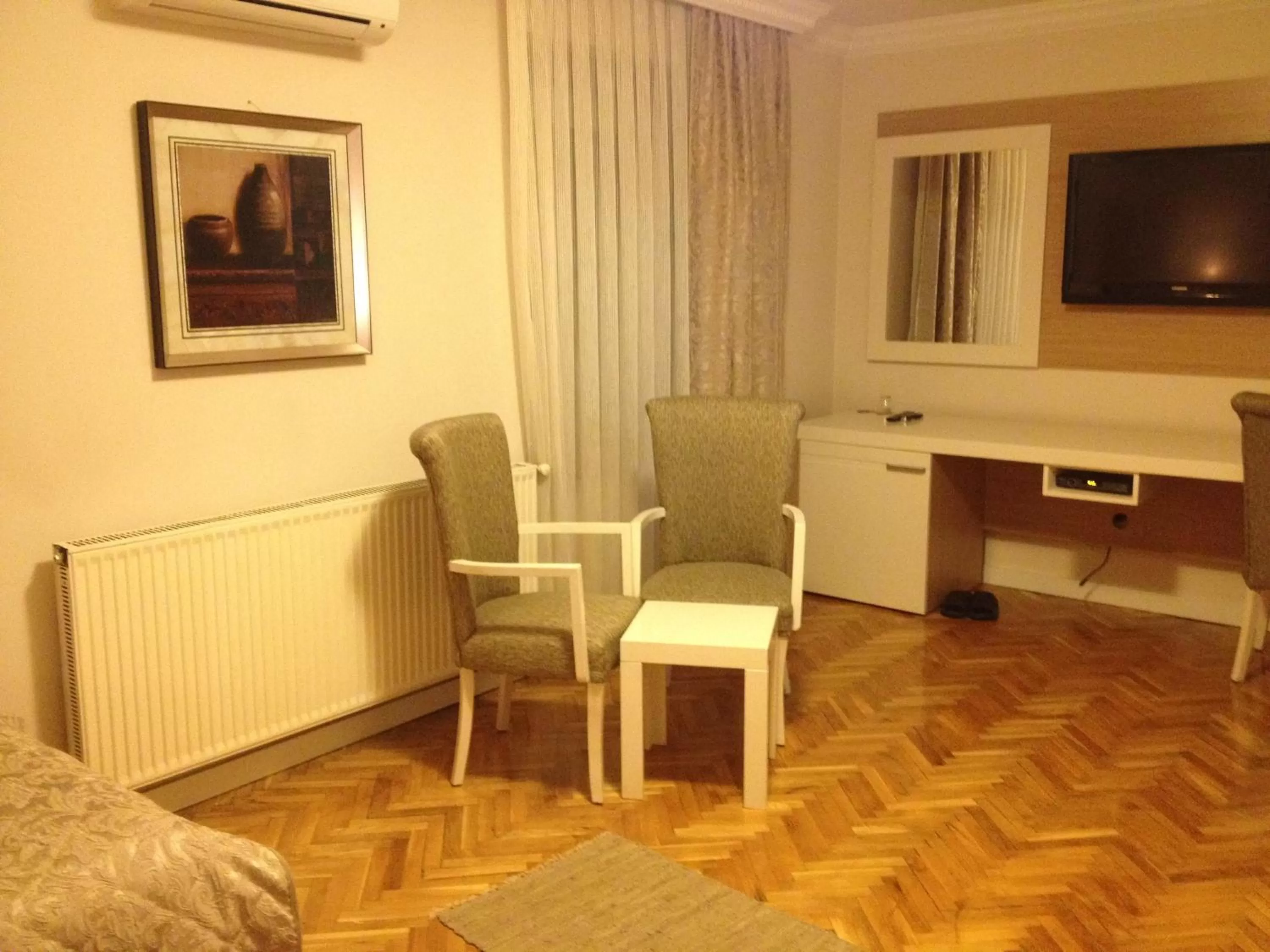 Seating area in Hotel Prima