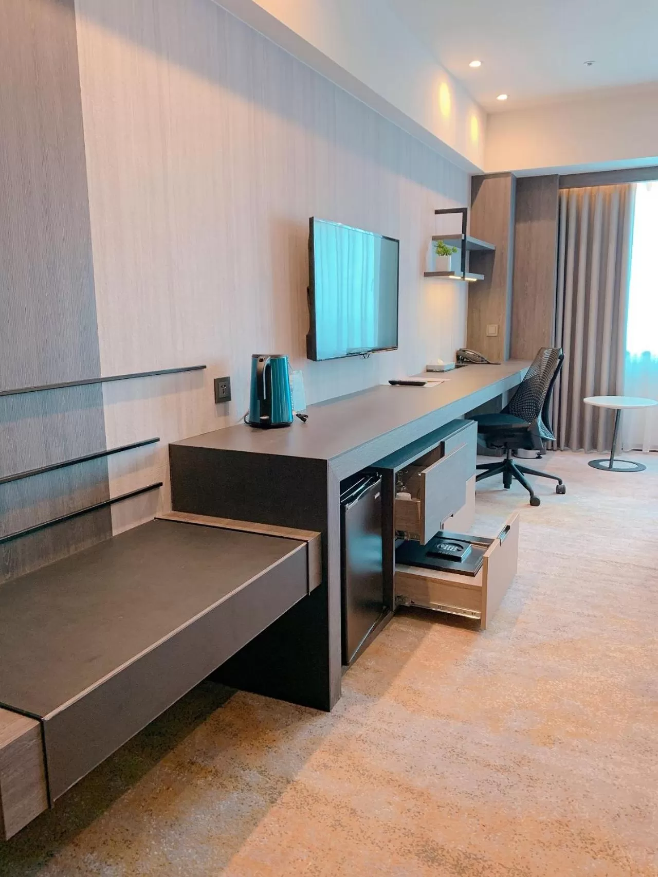 TV and multimedia in The Howard Plaza Hotel Kaohsiung