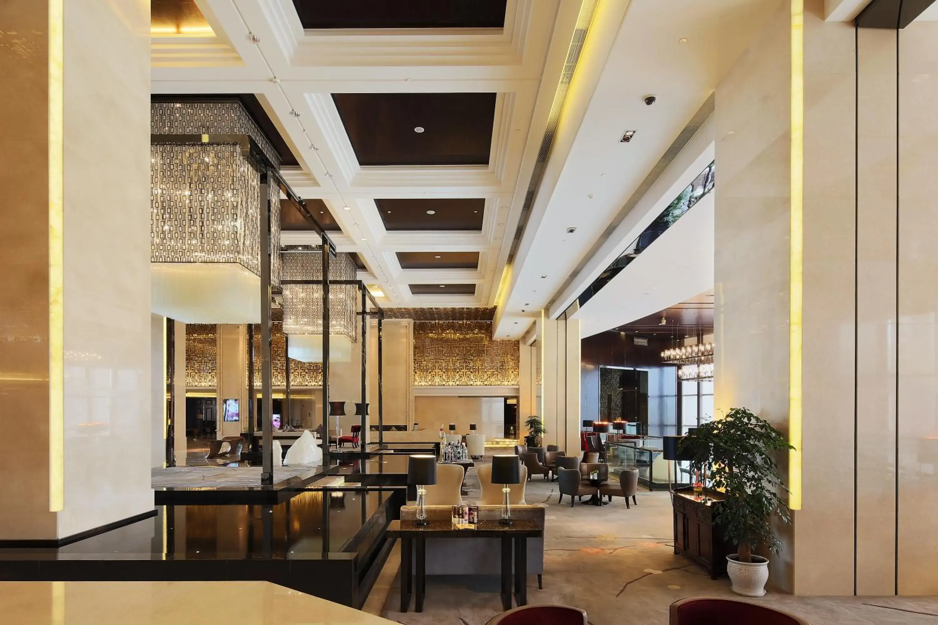 Property building, Restaurant/Places to Eat in Crowne Plaza Chengdu West, an IHG Hotel