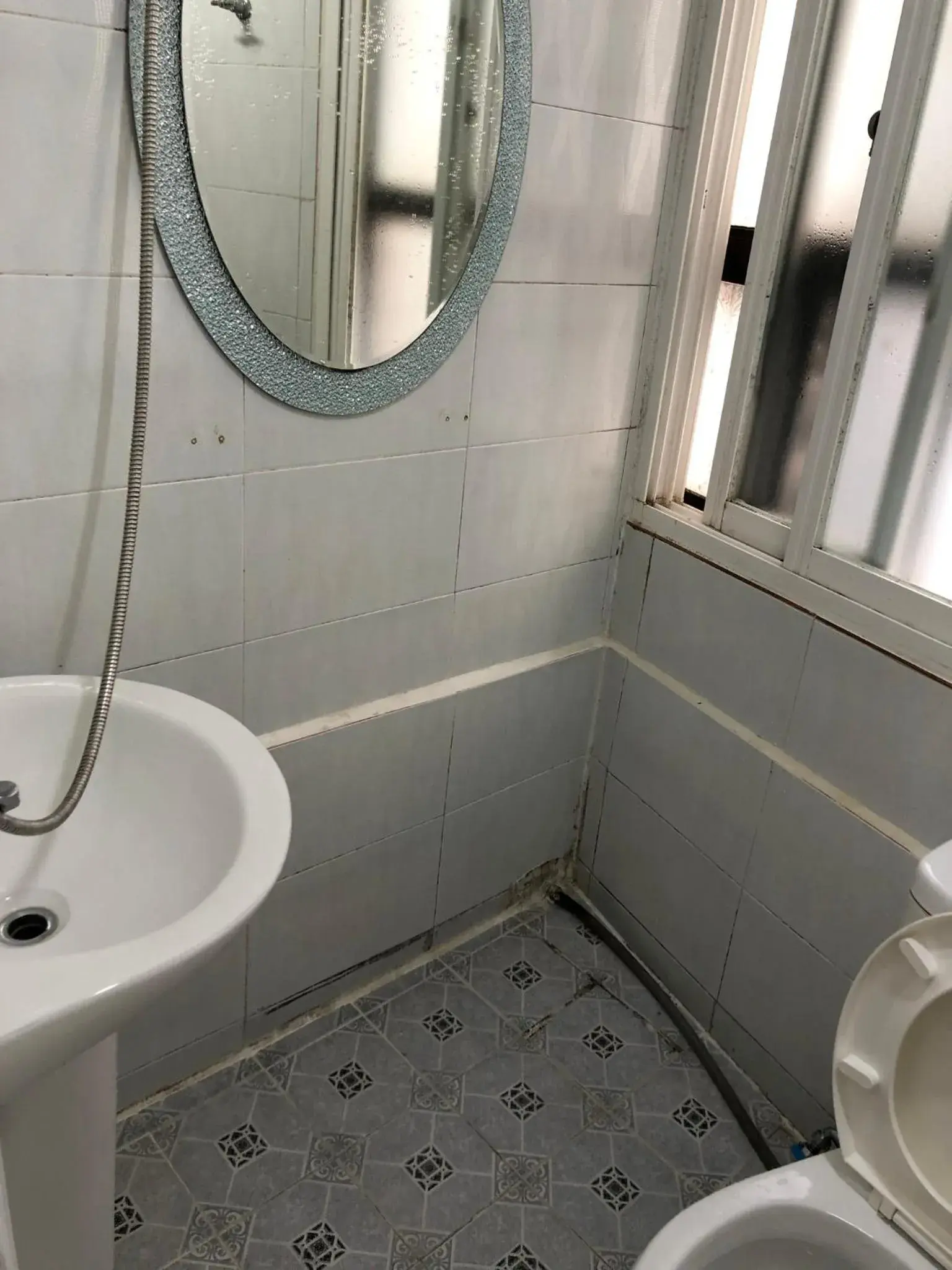 Bathroom in Hostel Metro