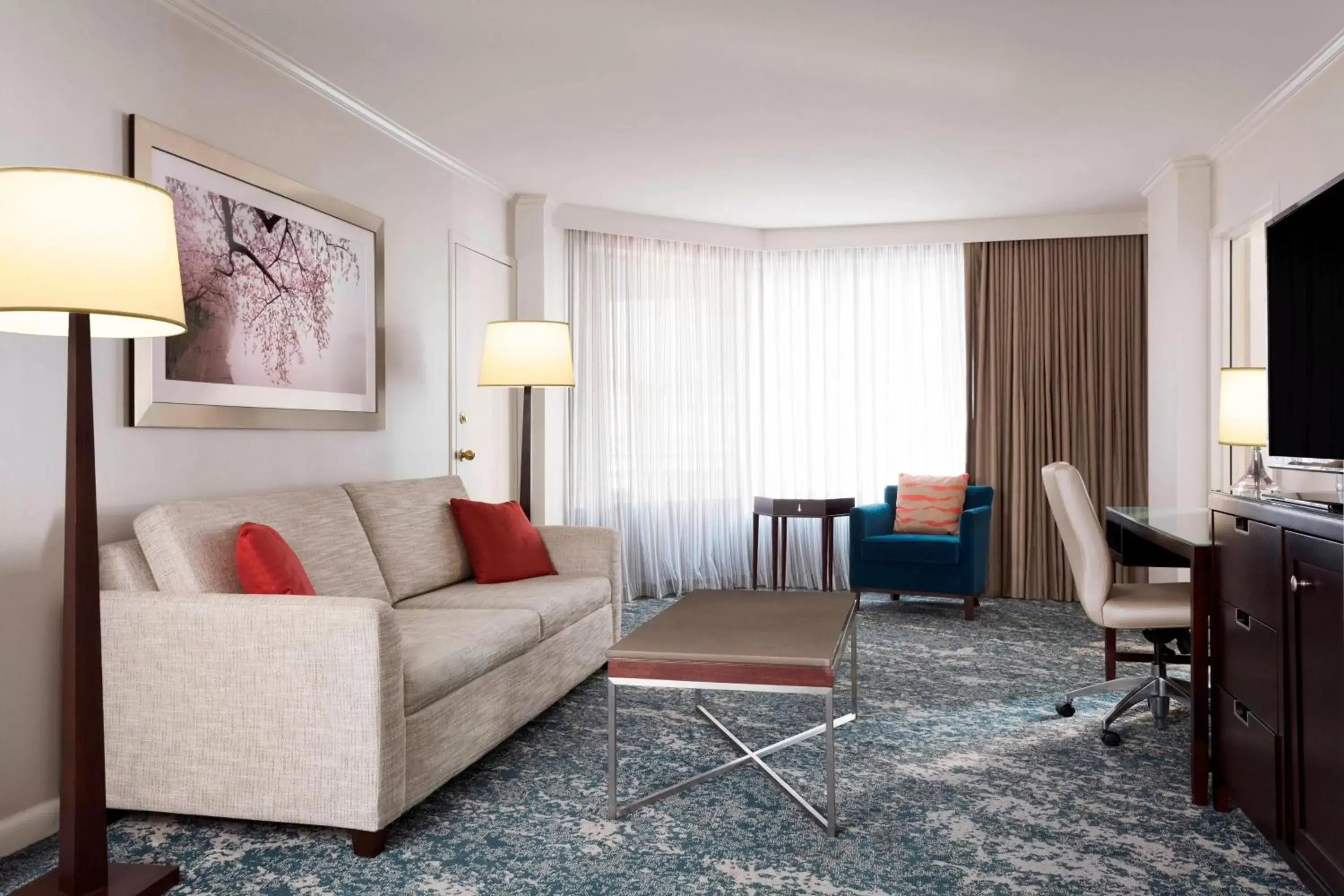 Photo of the whole room, Seating Area in The Westin Washington, D.C. City Center