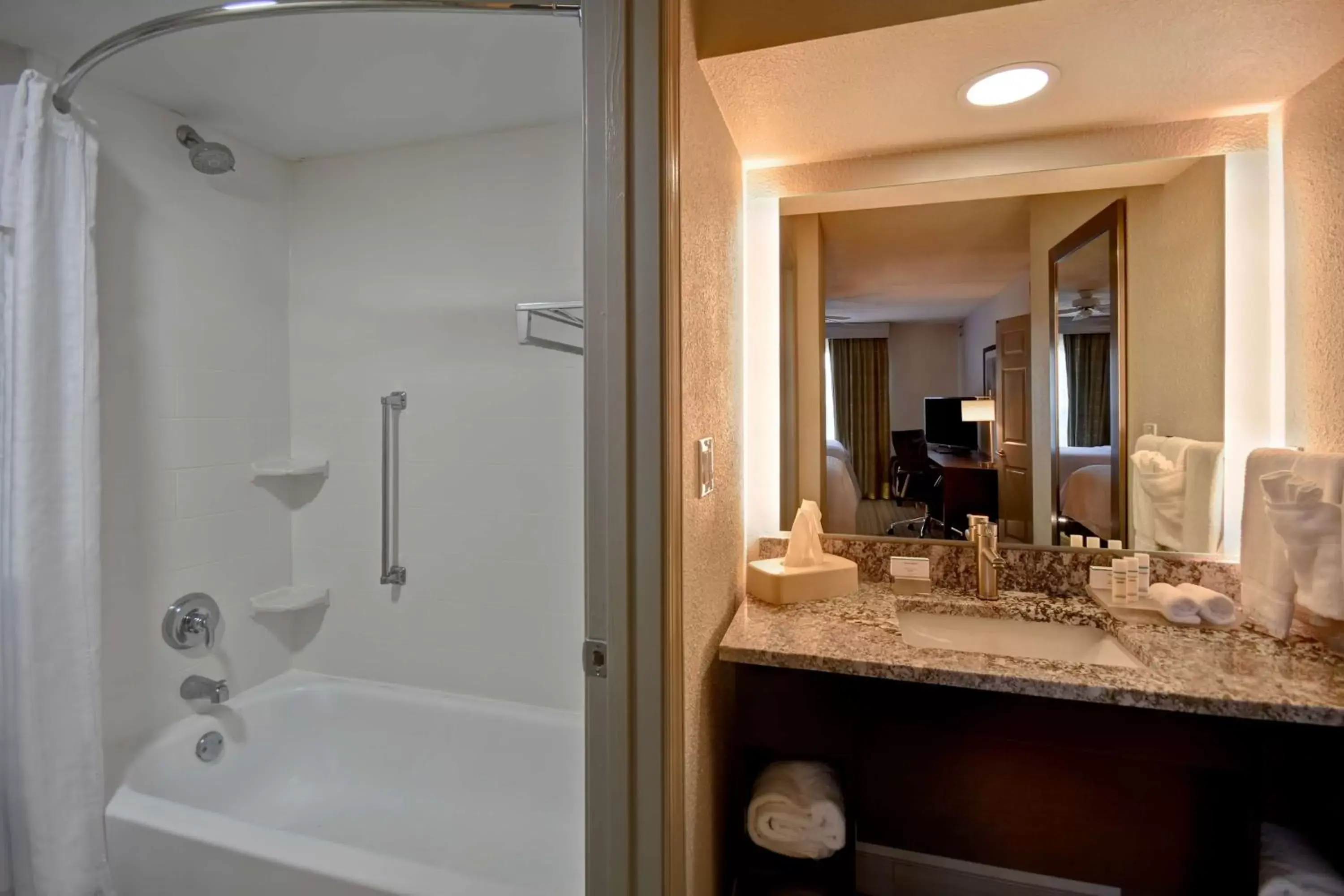 Bathroom in Homewood Suites by Hilton Philadelphia-Great Valley