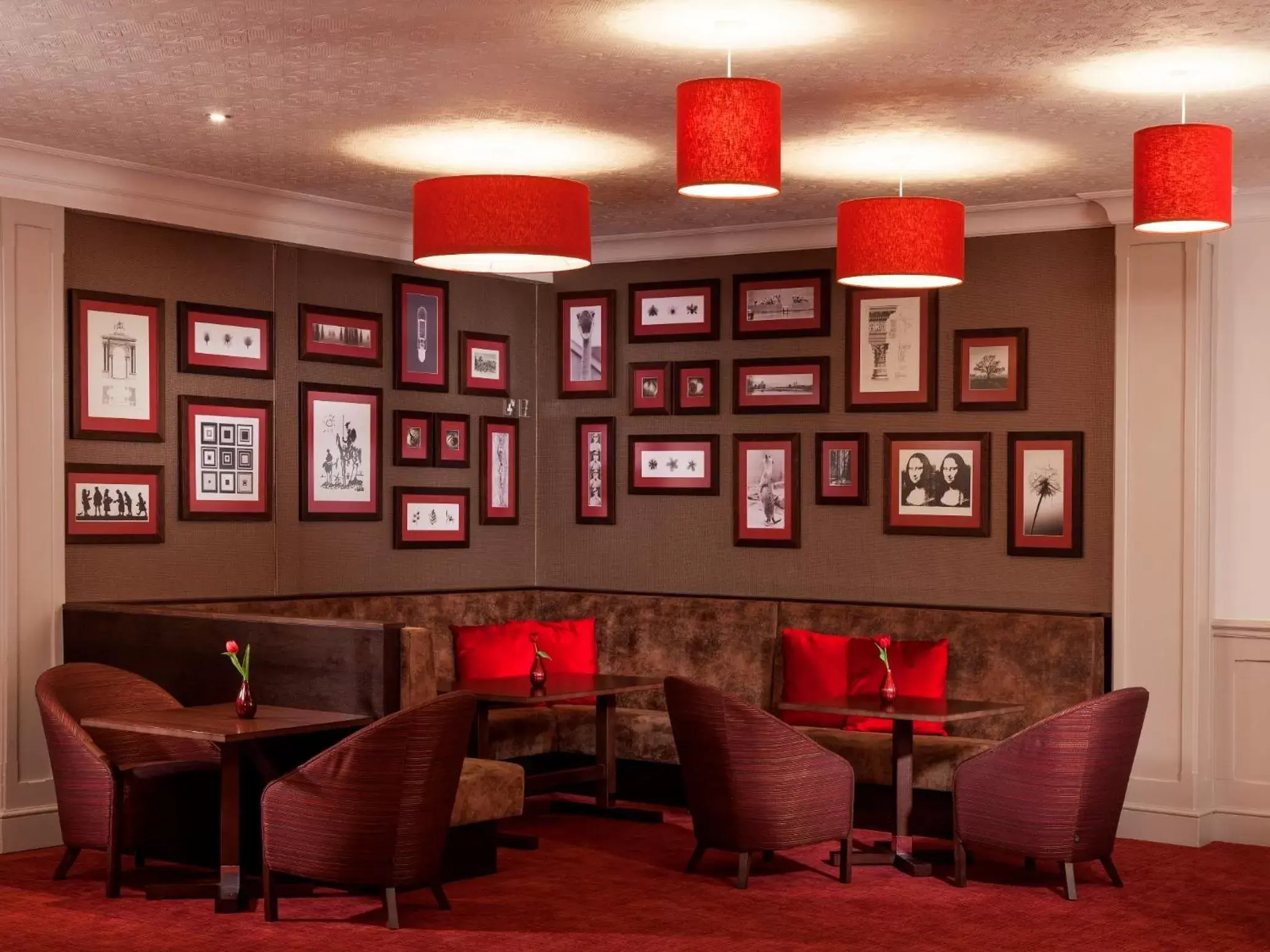 Lounge or bar, Lounge/Bar in Northampton Town Centre Hotel by Accor