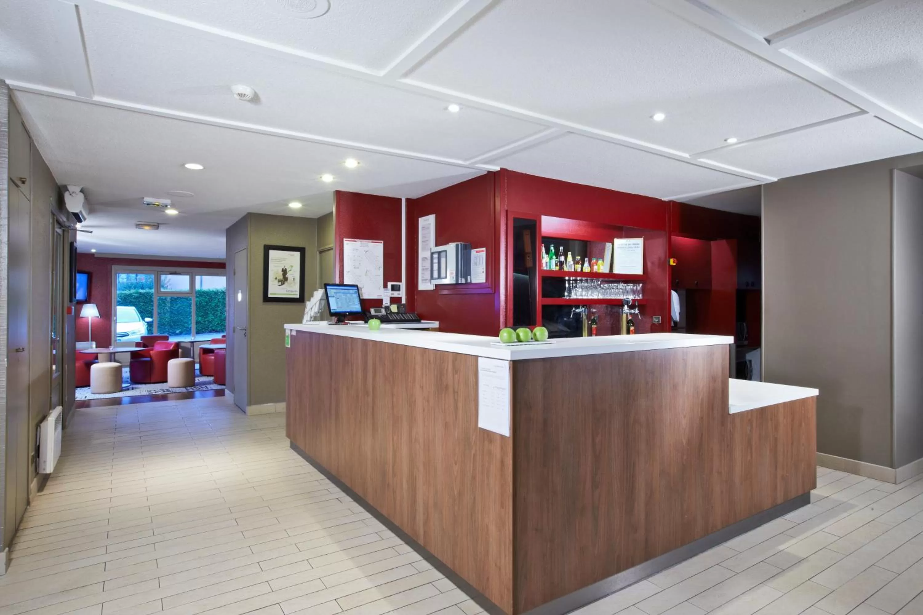 Lobby or reception in Campanile Le Havre Nord - Montivilliers