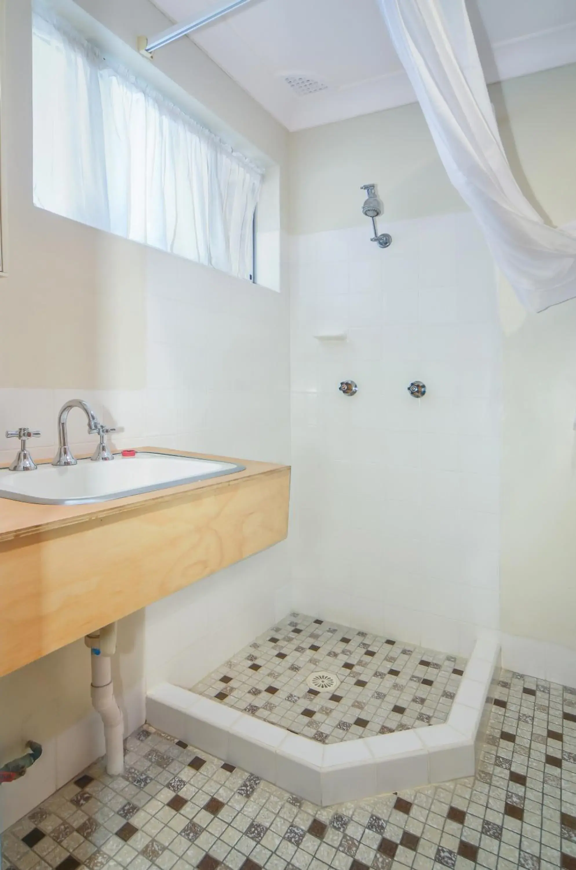 Bathroom in Pleasant Way River Lodge