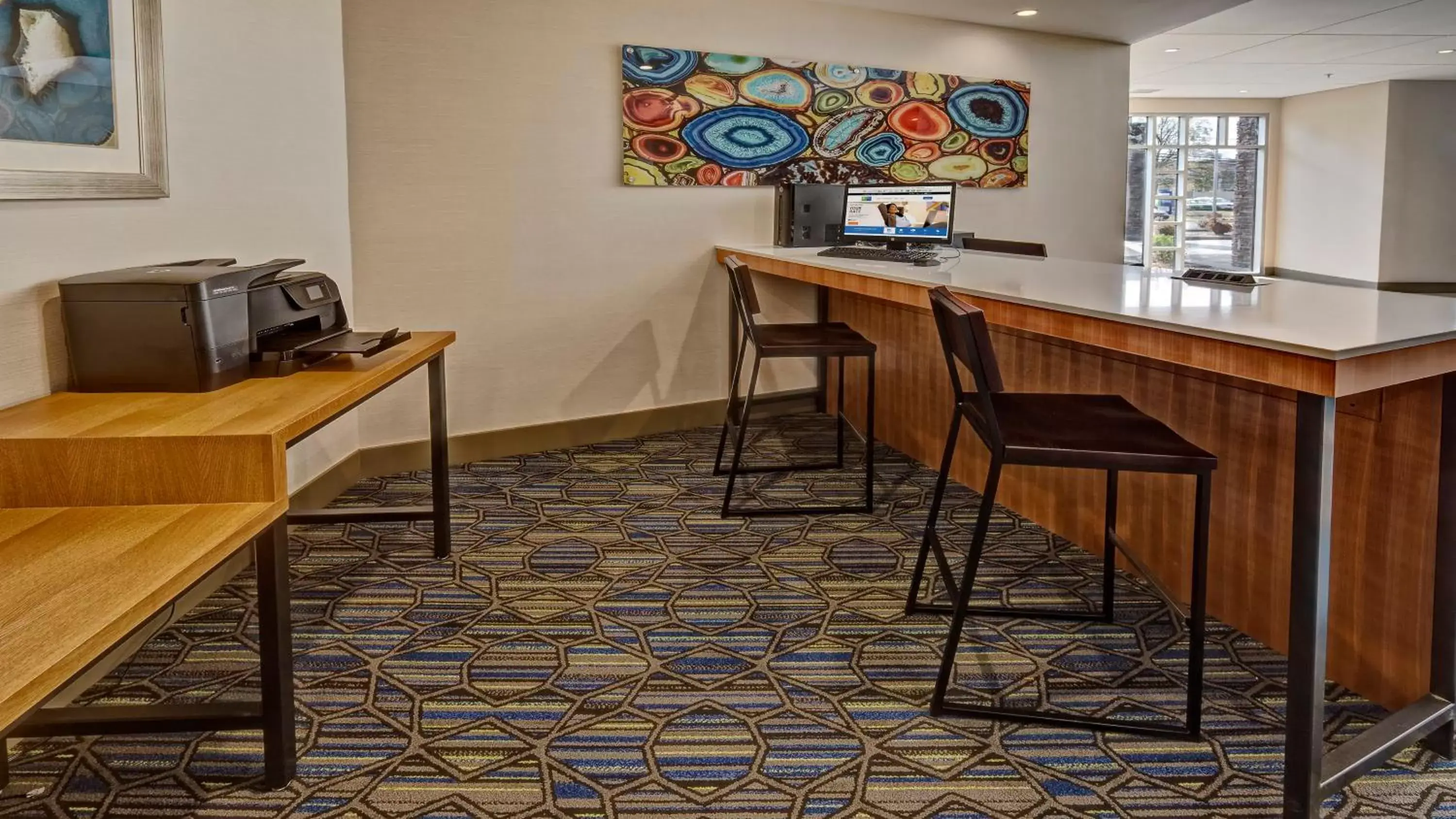 Holiday Inn Express Louisville Airport Expo Center by IHG Holiday Inn Express Louisville Airport Expo Center by IHG