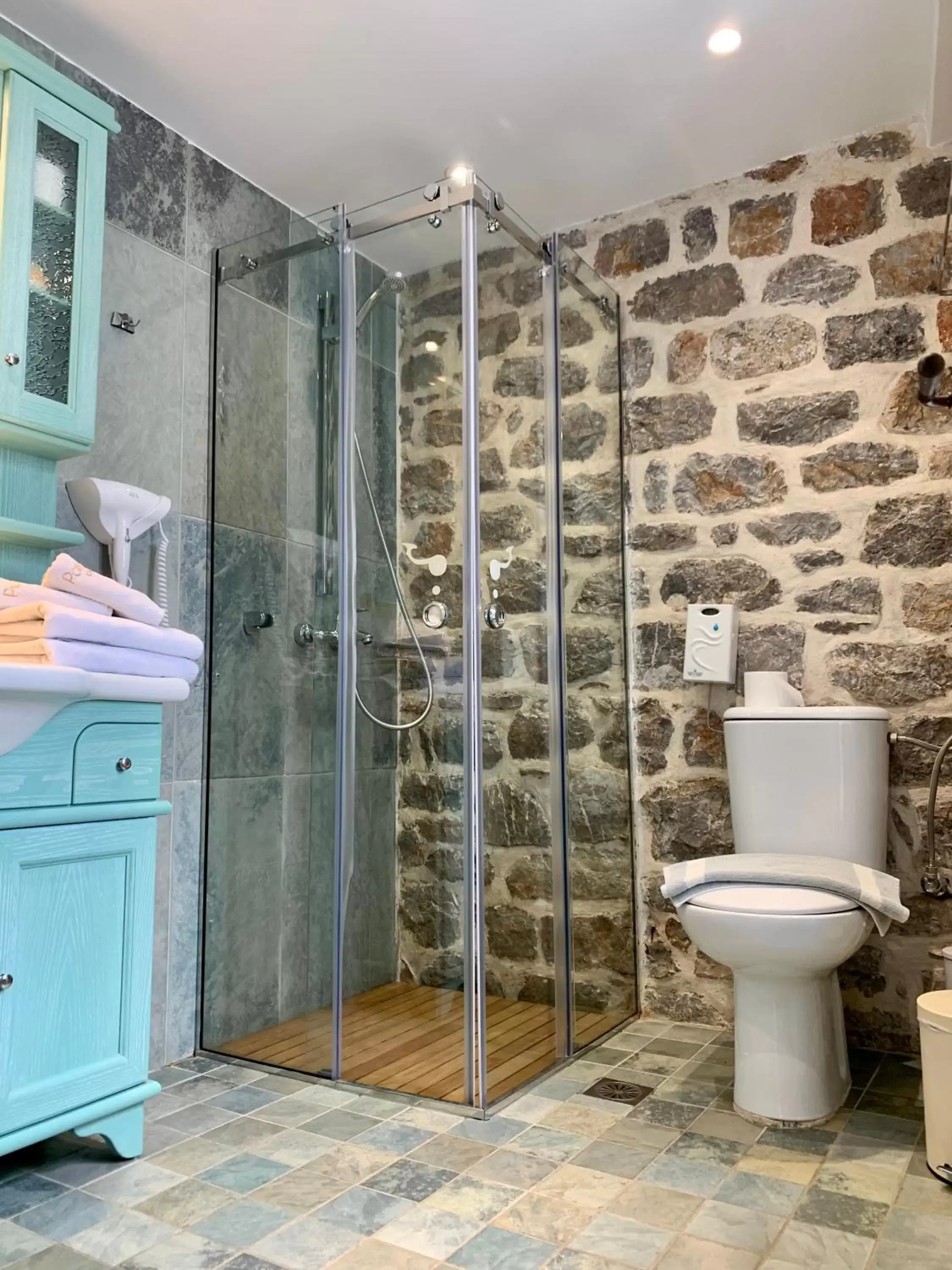 Shower, Bathroom in PortaDelMare deluxe suites