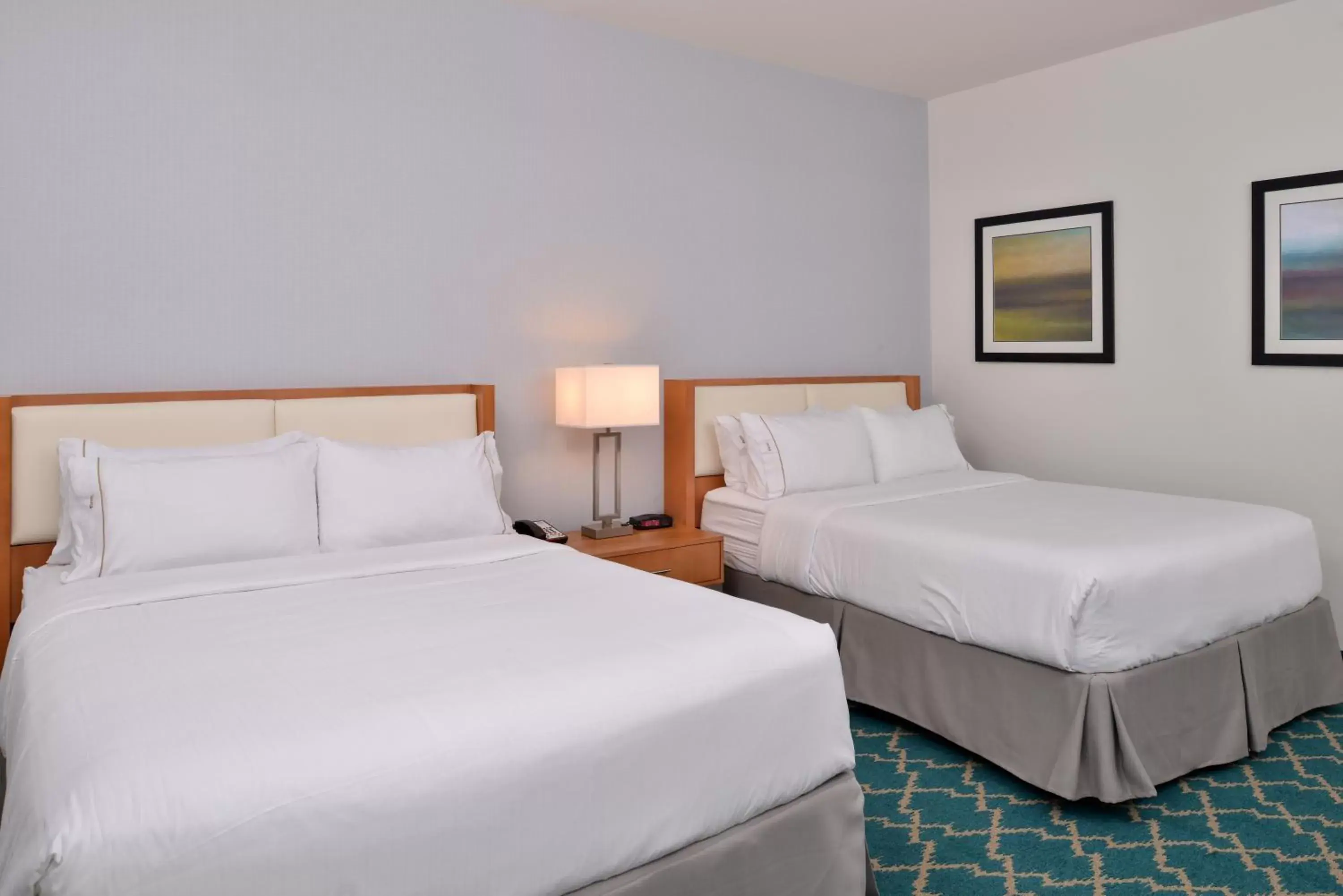 Bedroom, Bed in Holiday Inn Express and Suites West Ocean City, an IHG Hotel