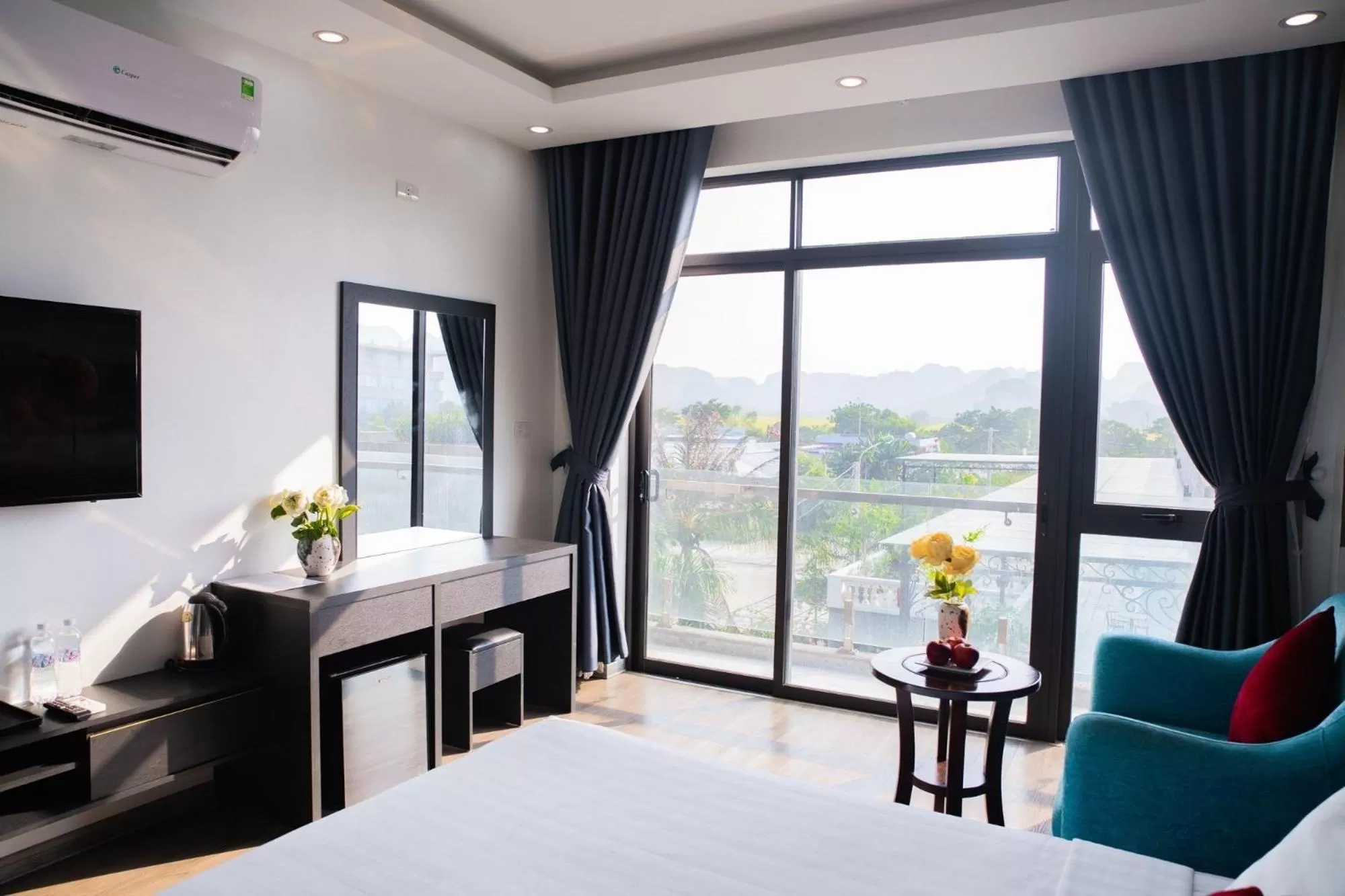 Natural landscape, Bed in Ninh Bình Premier hotel