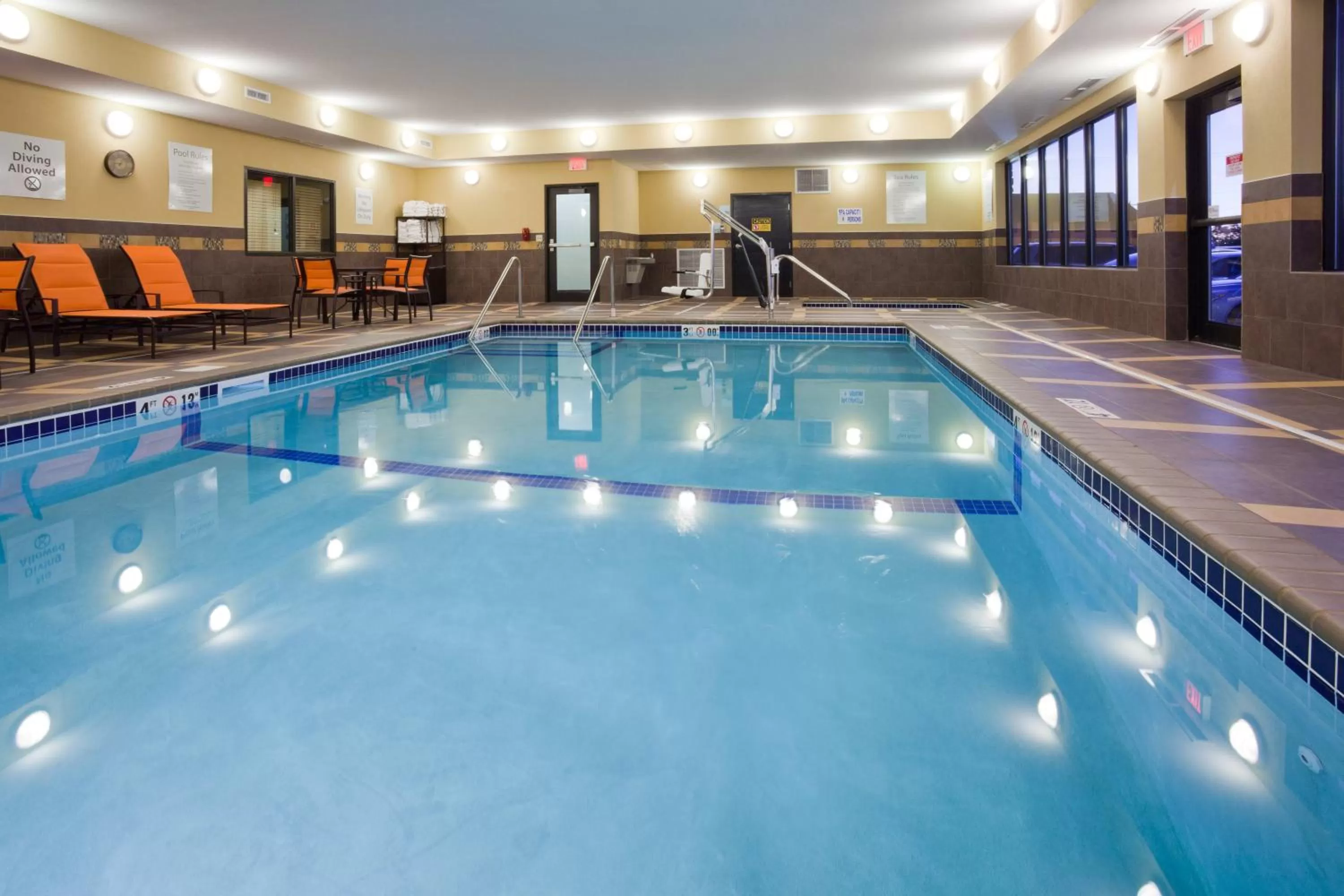 Swimming pool in Holiday Inn Express & Suites Fort Dodge by IHG