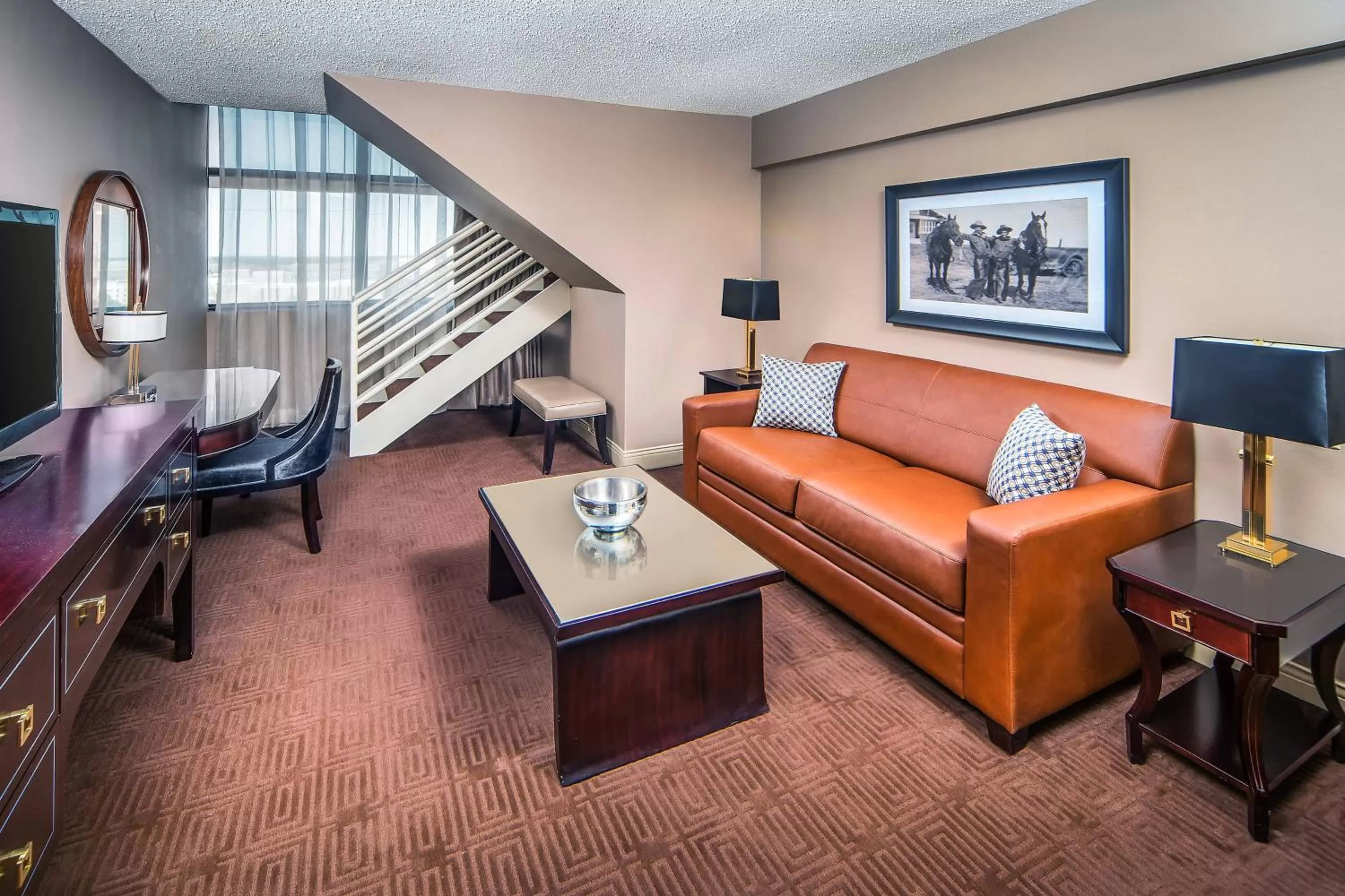 Living room in Sheraton North Houston at George Bush Intercontinental