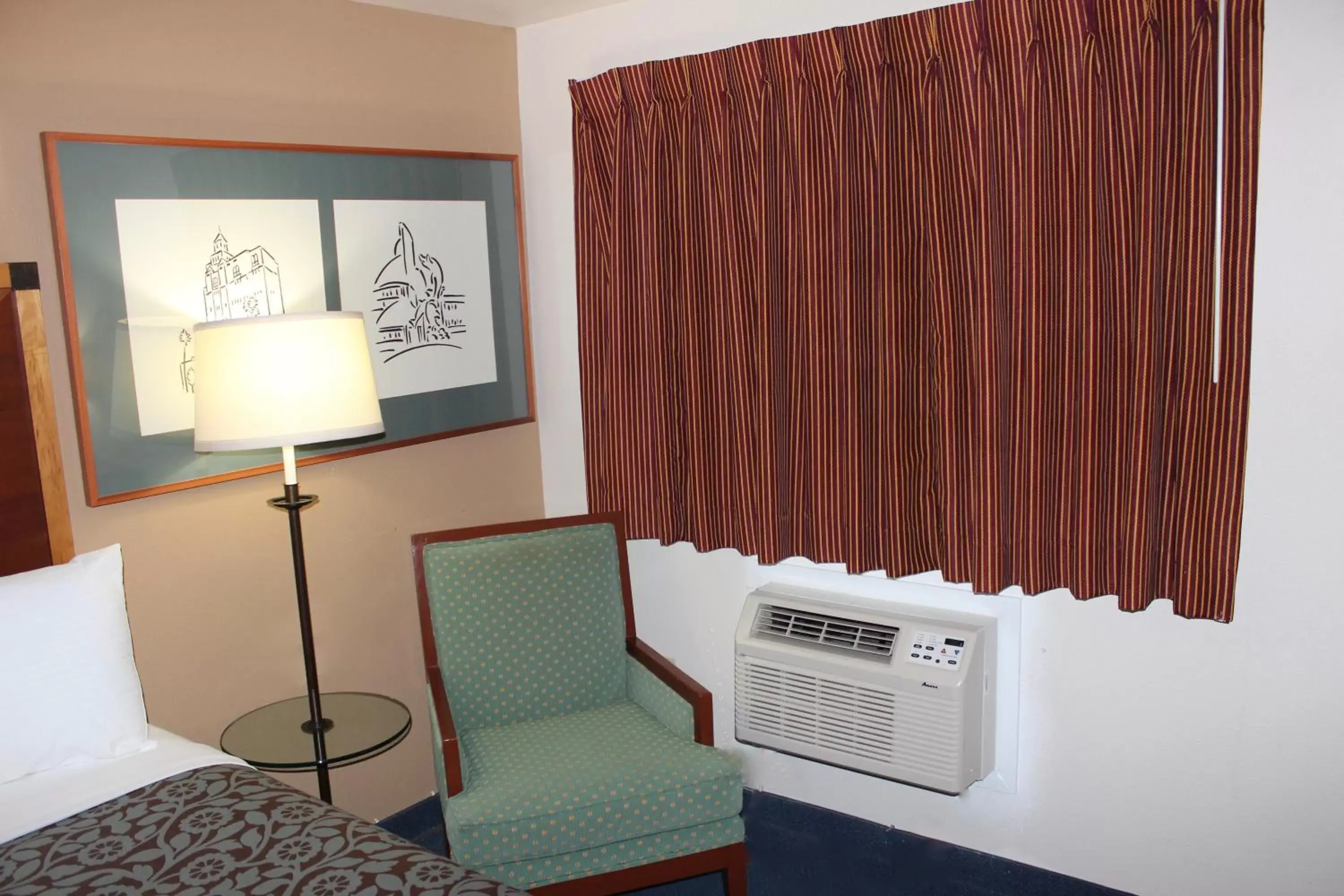 air conditioner, Bed in Days Inn by Wyndham Ritzville