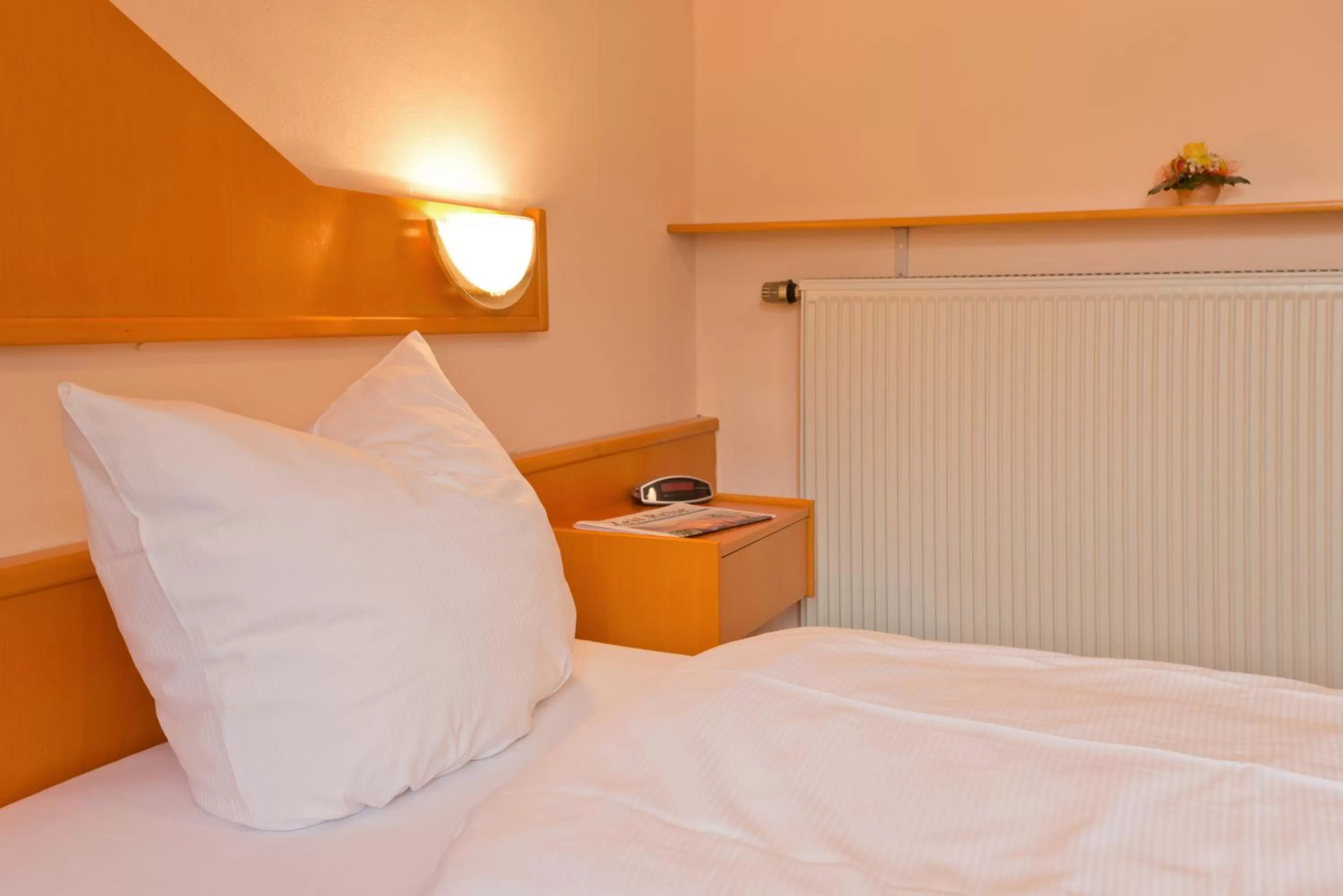Bed in Hotel Hohenaschau