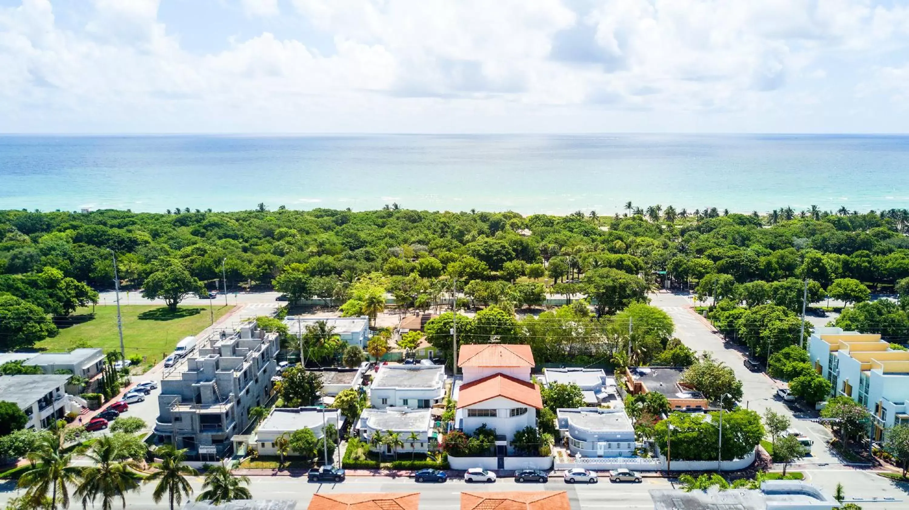 Property building, Bird's-eye View in The Donovan at Miami Beach