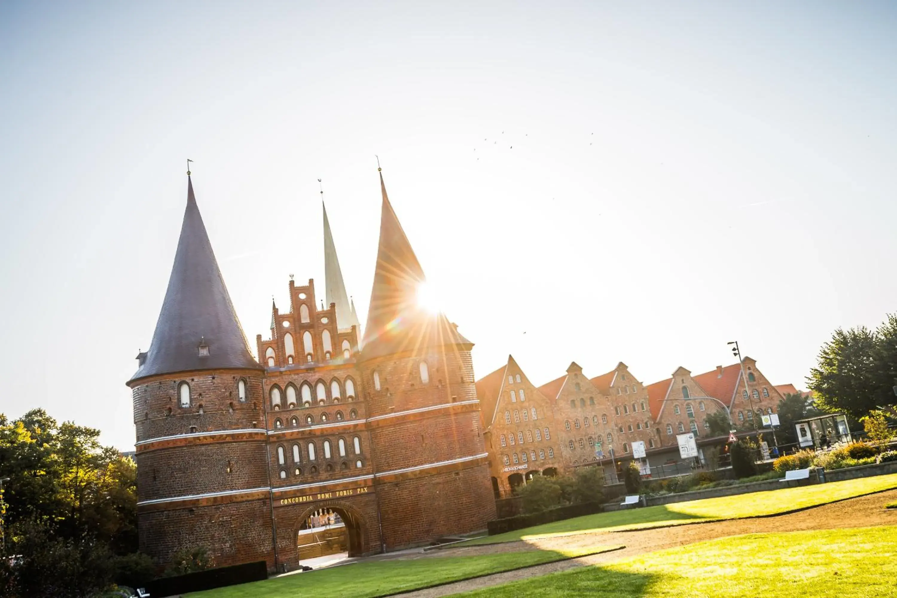 Nearby landmark, Property Building in IntercityHotel Lübeck