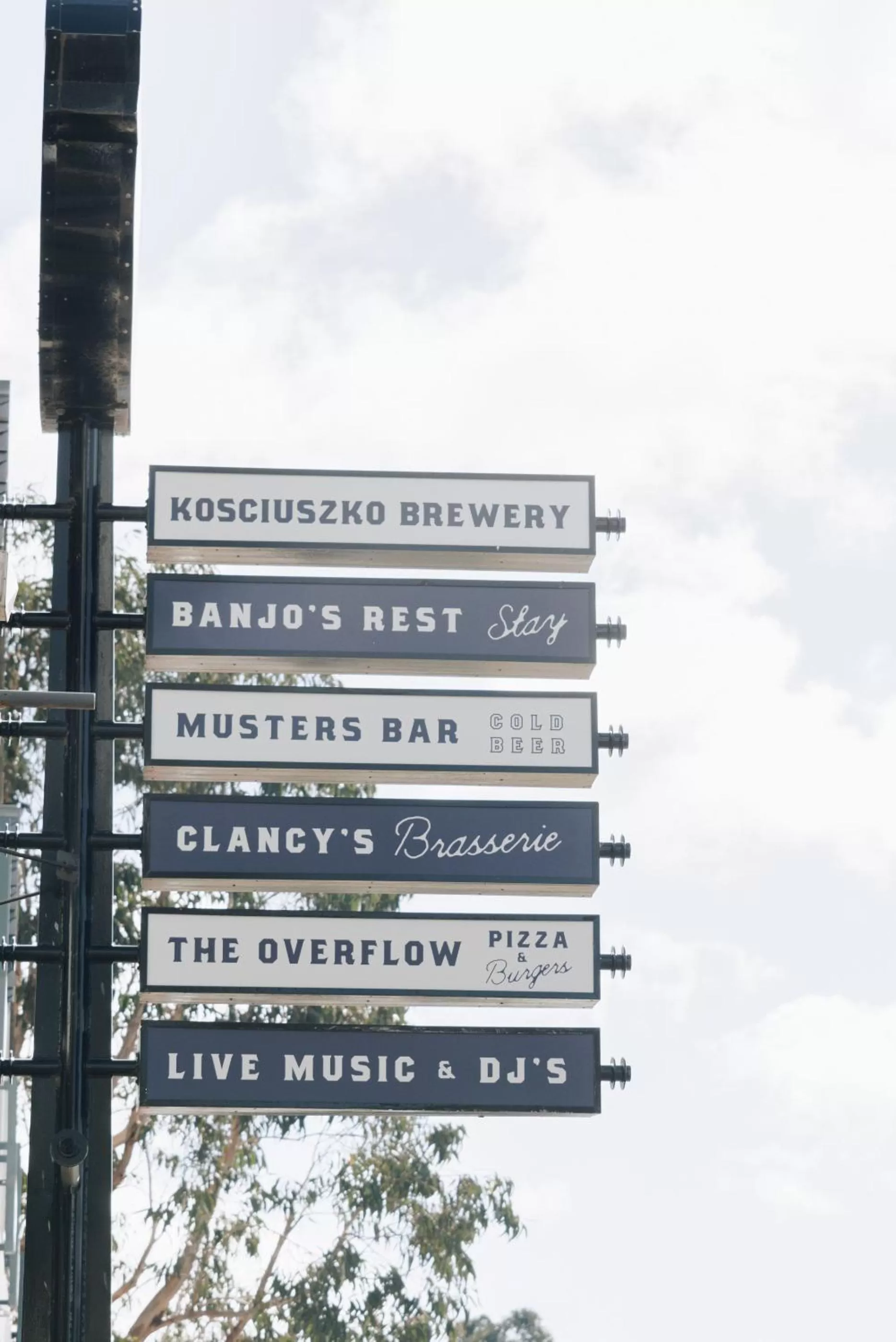 Property building in Banjo Paterson Inn