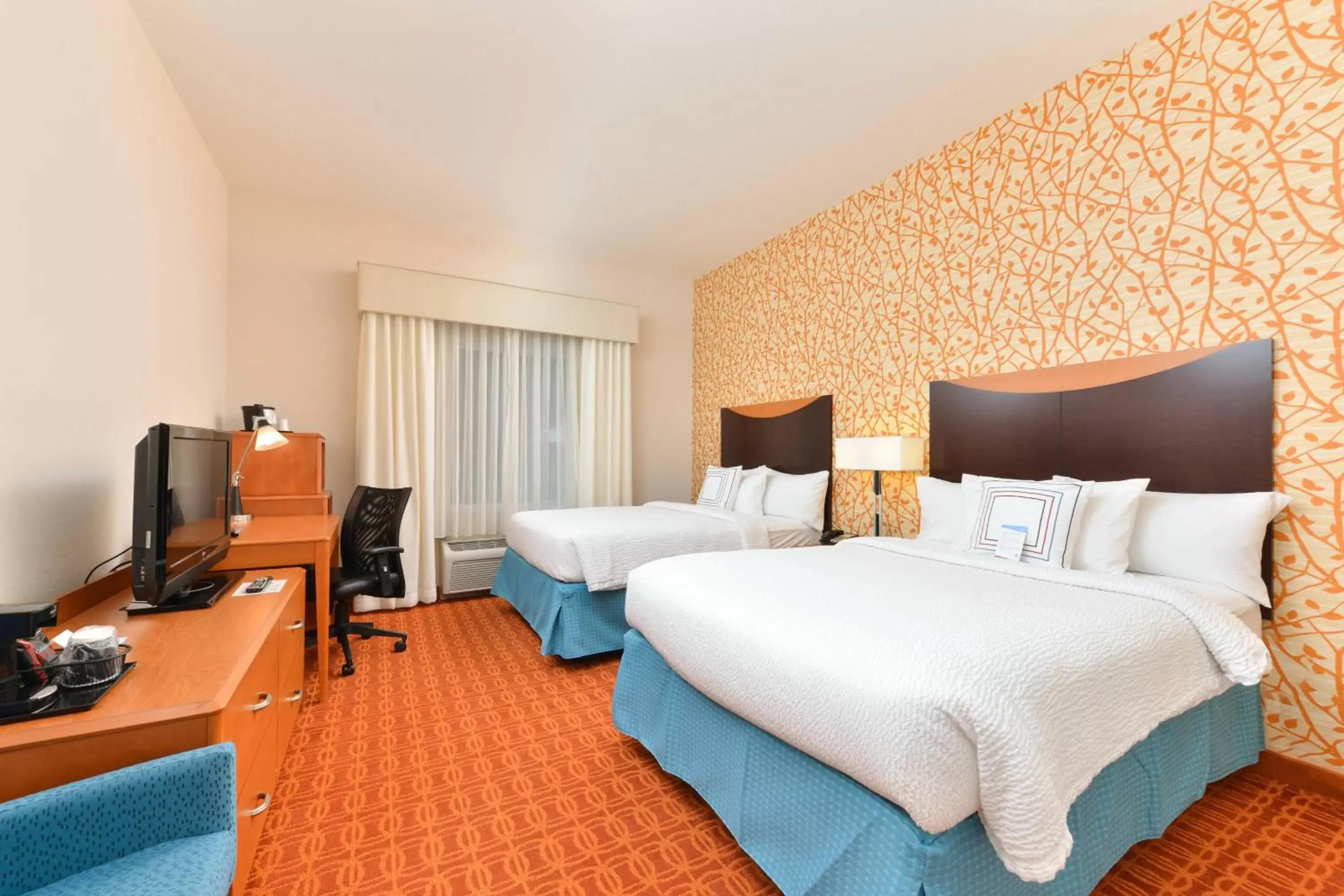 Photo of the whole room, Bed in Fairfield Inn & Suites Kingsland