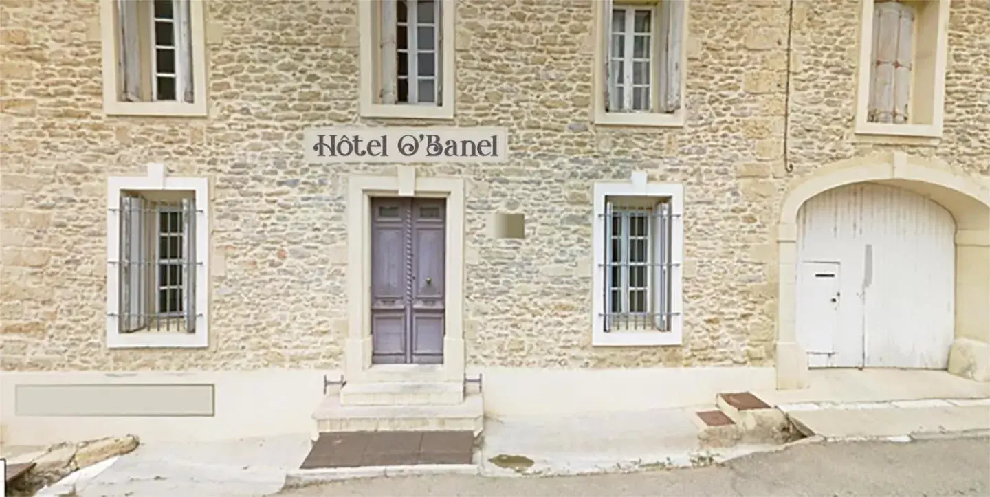 Facade/entrance, Property Building in Hôtel O’Banel