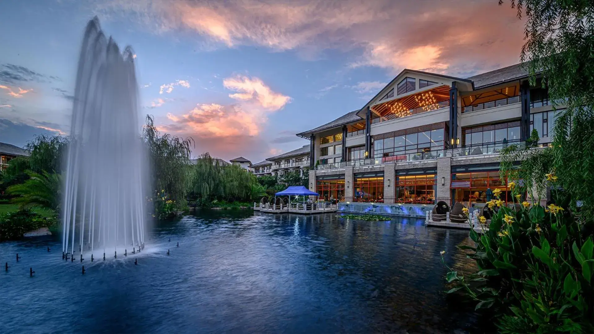 Swimming Pool in HUALUXE Hotels & Resorts Kunming, an IHG Hotel