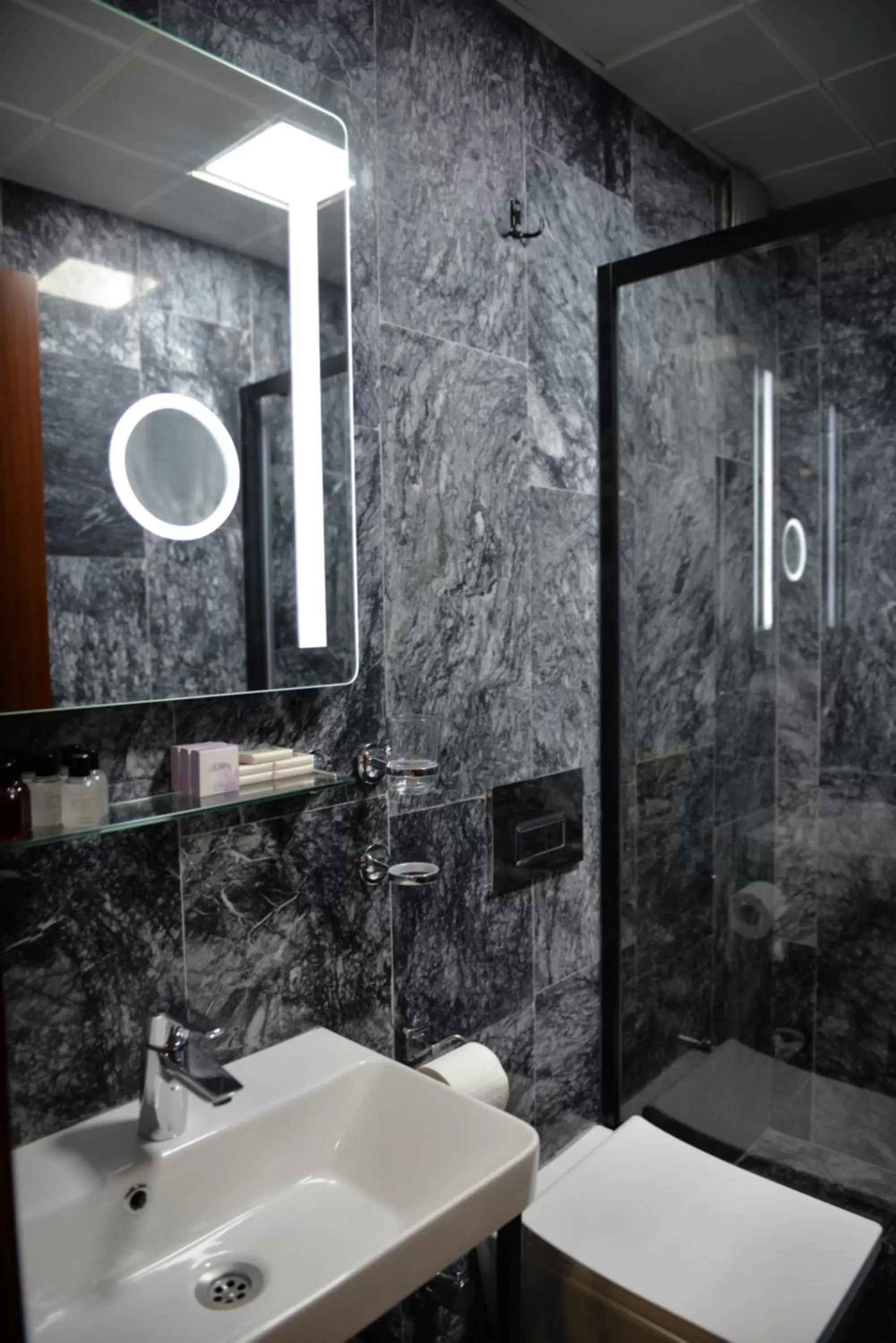 Bathroom in Basilissis Hotel